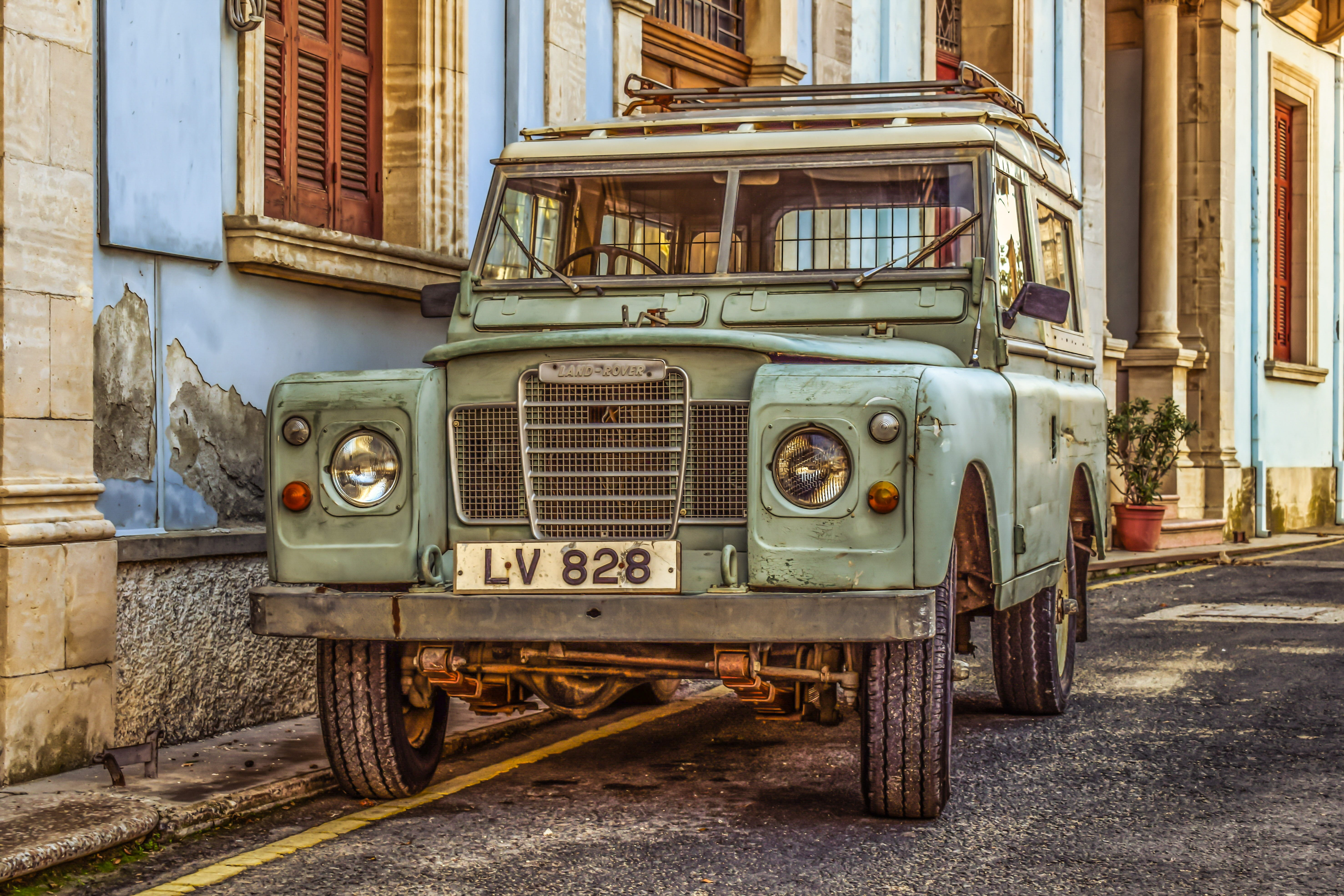 old, transportation, street, motor vehicle, land rover, land vehicle, no people, house, green, technology, abandoned, mode of transportation, car, obsolete, HD Wallpaper