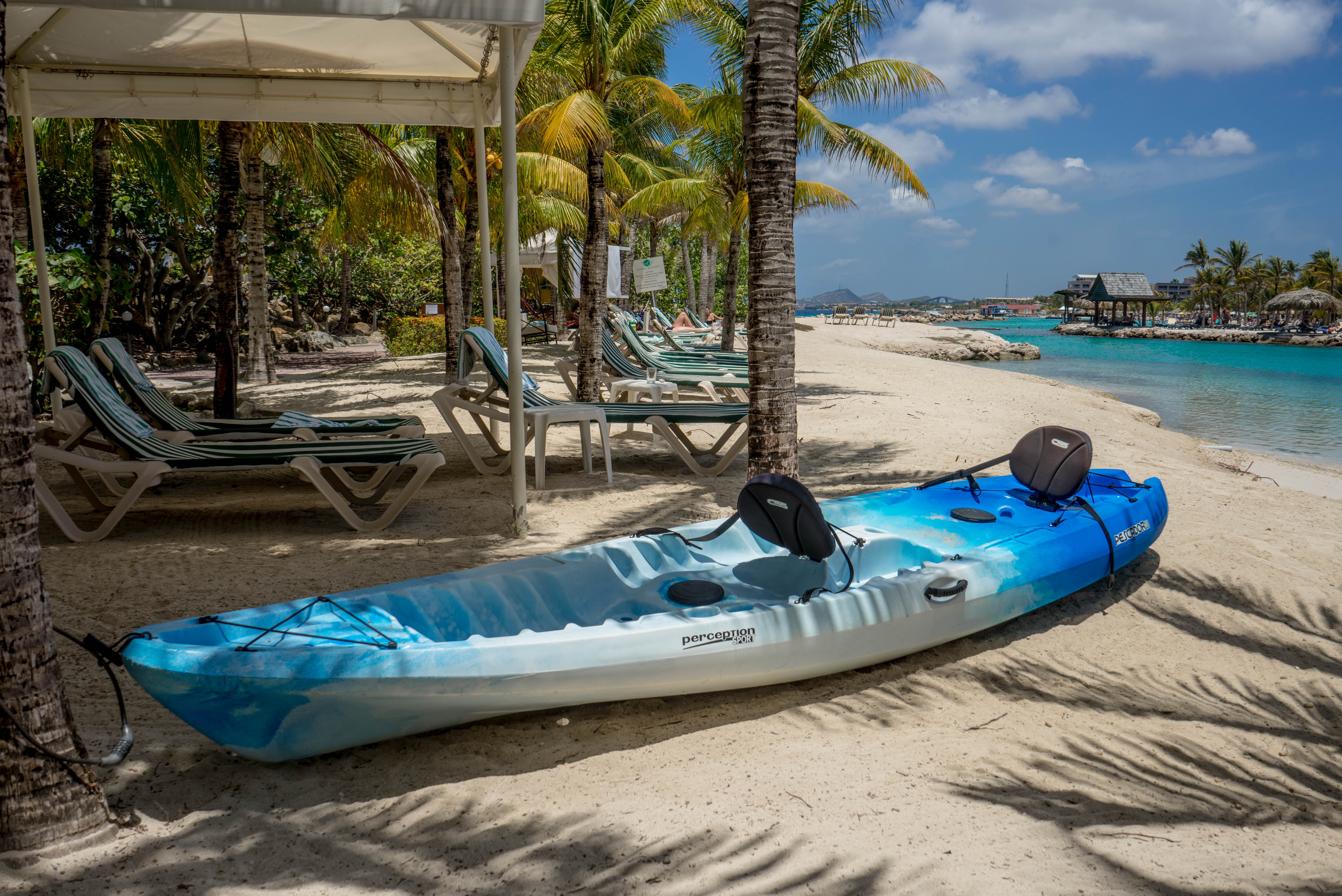 tourist, shore, mode of transportation, tropical climate, vacation, nature, outdoors, sand, sun, colorful, kayak, travel, leisure, inflatable, tree, relaxation, HD Wallpaper