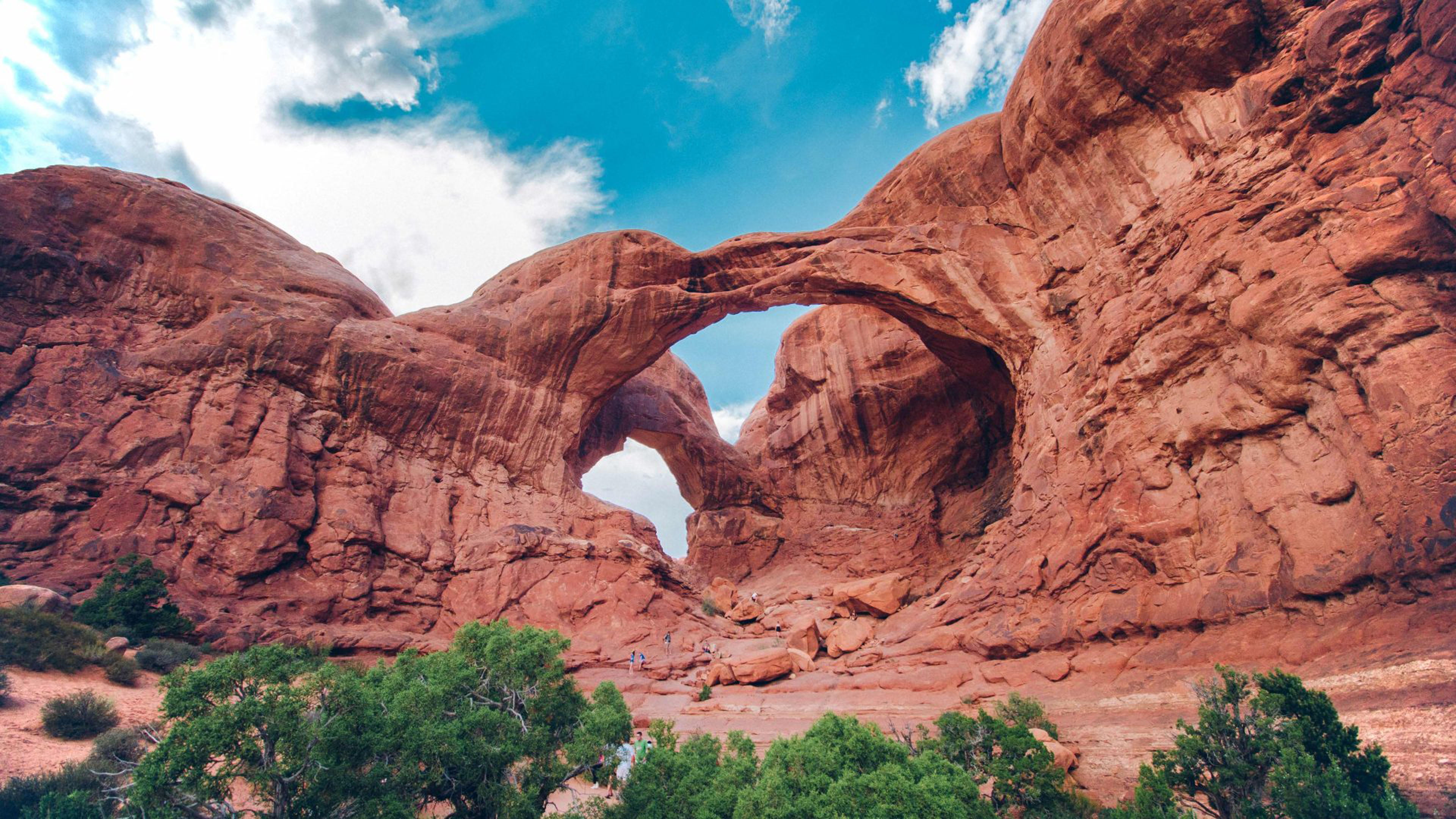 natural arch, cloud - sky, tranquil scene, arid climate, phones, semi-arid, arch, beauty in nature, sky, travel destinations, nature, mobile, rock, solid, HD Wallpaper