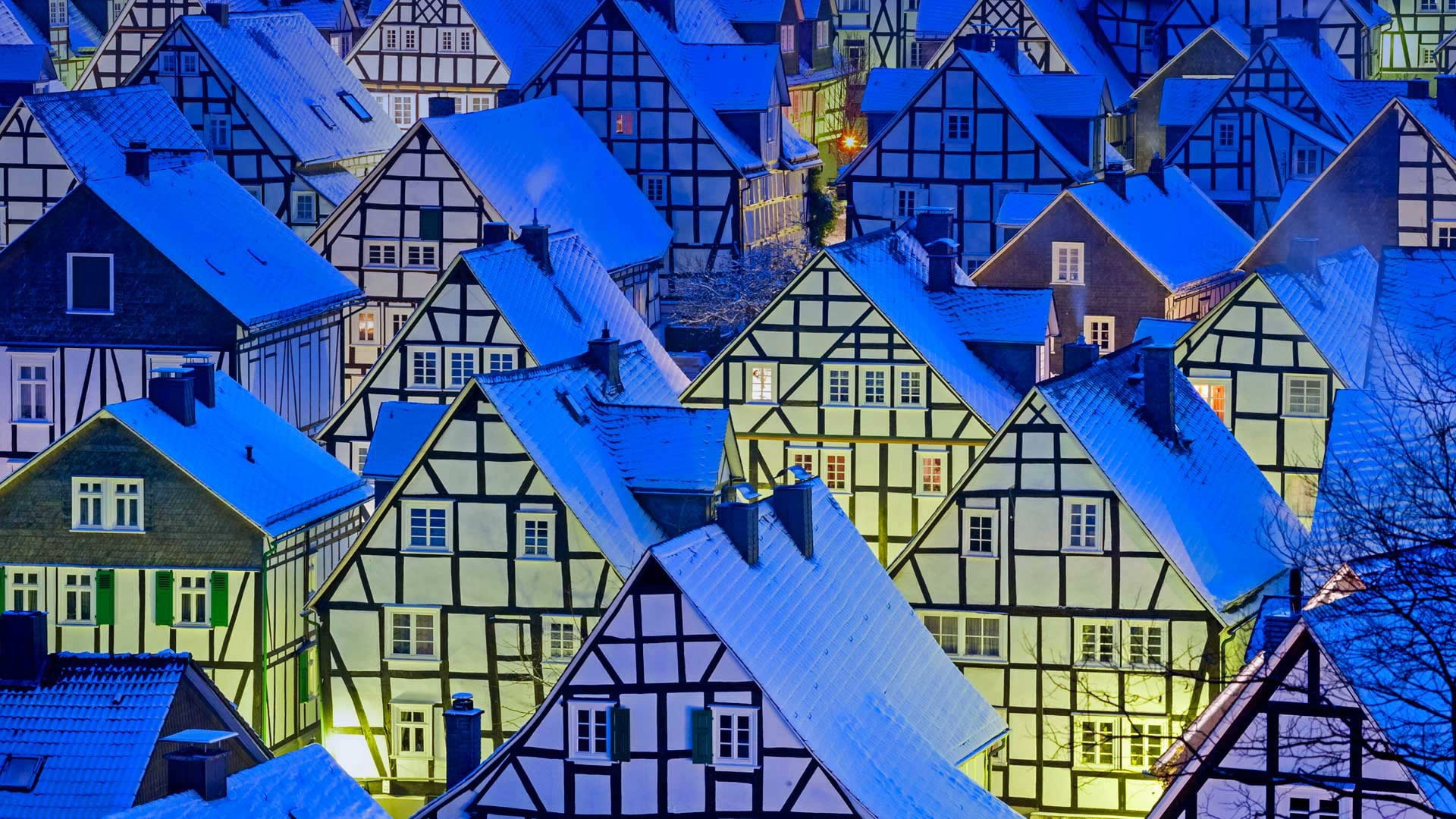 Freudenberg, North Rhine-Westphalia, roof, Windows, home, lights, Germany, winter, the evening, 1080P, HD Wallpaper