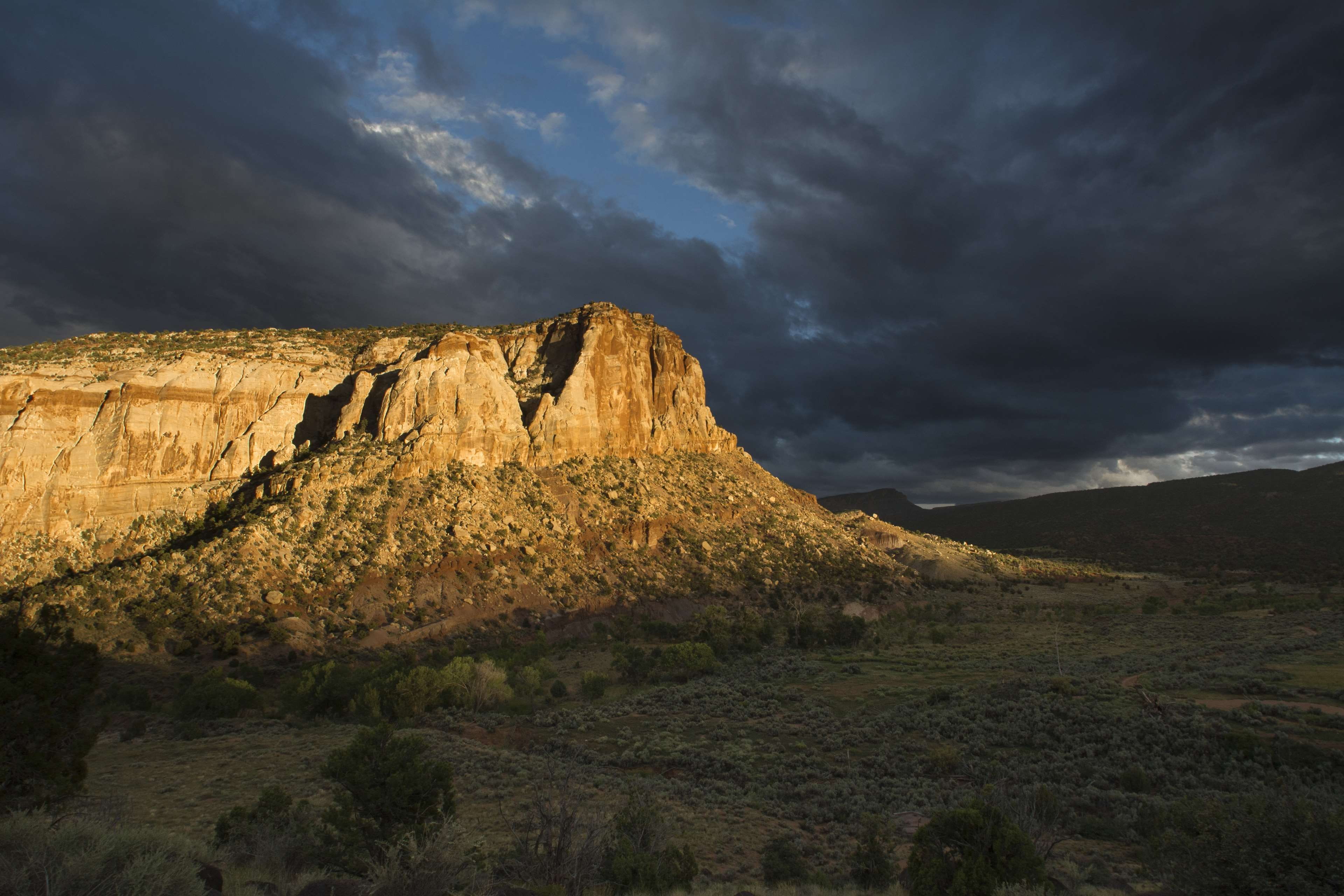panorama, plant, tranquility, landscape, dusk, 4K, sunset, solid, no people, usa, wilderness, eroded, capitol reef national park, rock - object, dry, pleasant creek, HD Wallpaper