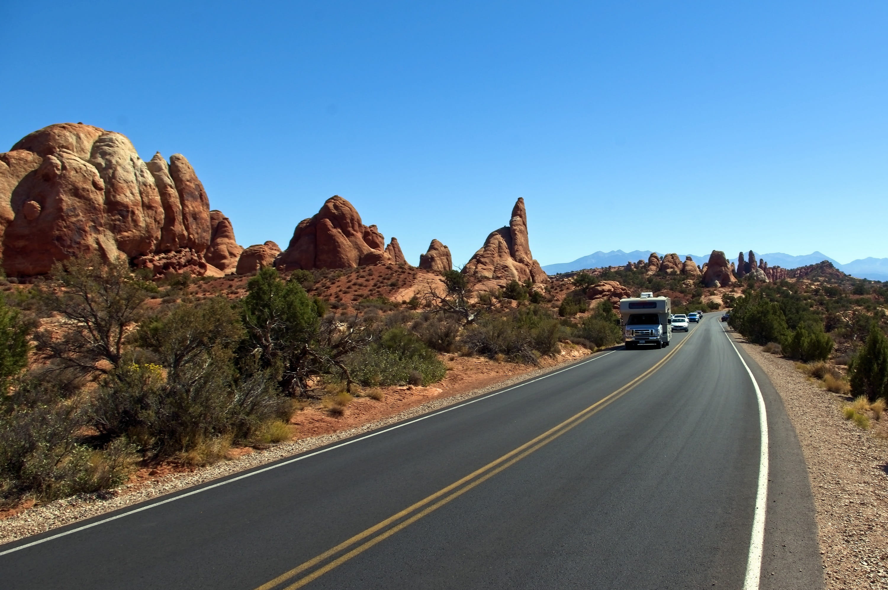 arches scenic drive, landscape, rock formation, national, usa, tranquility, diminishing perspective, scenic, physical geography, transportation, nature, HD Wallpaper