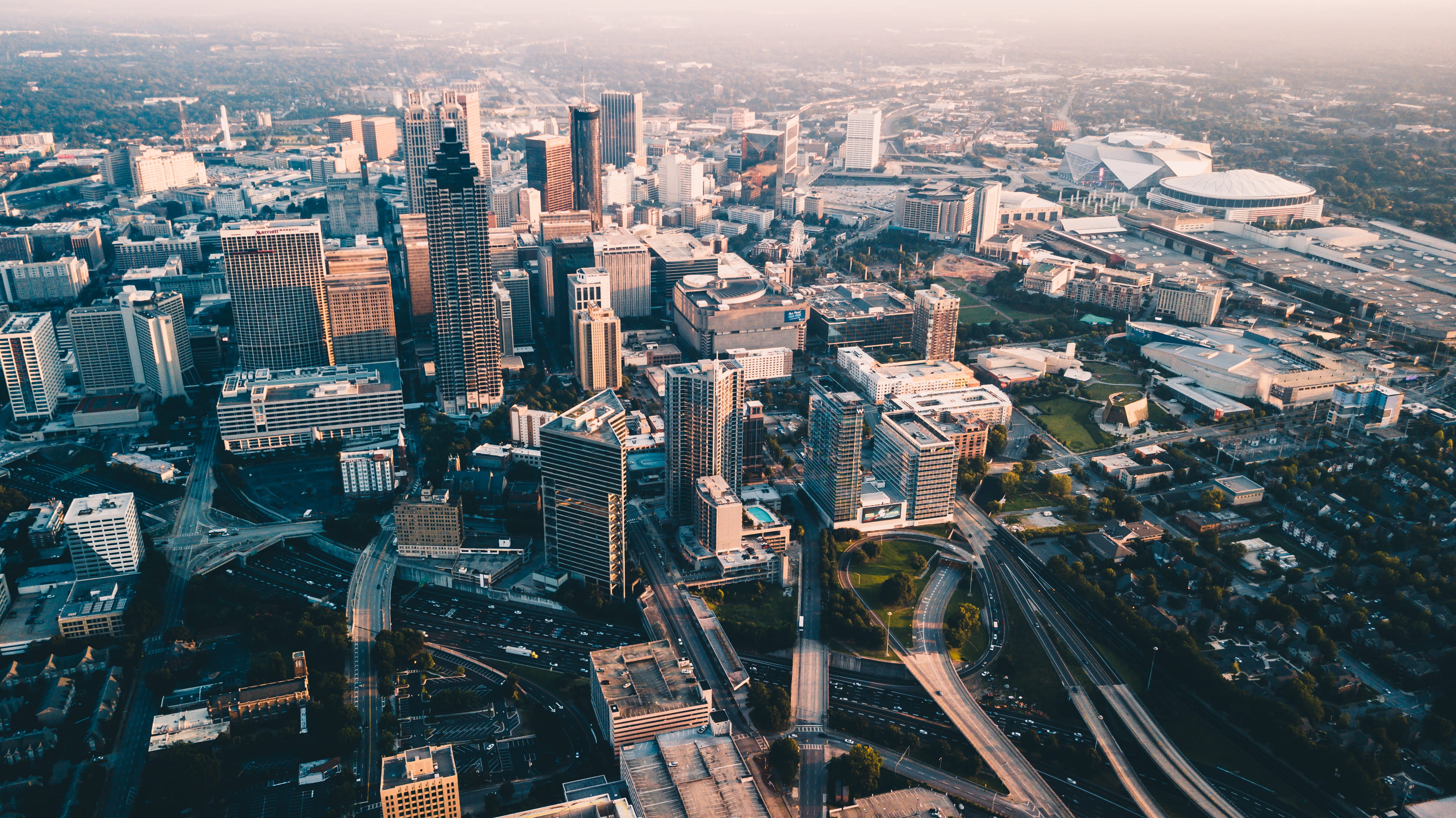 architecture, city life, united states, office building exterior, financial district, crowd, built structure, cityscape, travel destinations, skyscrapers, HD Wallpaper