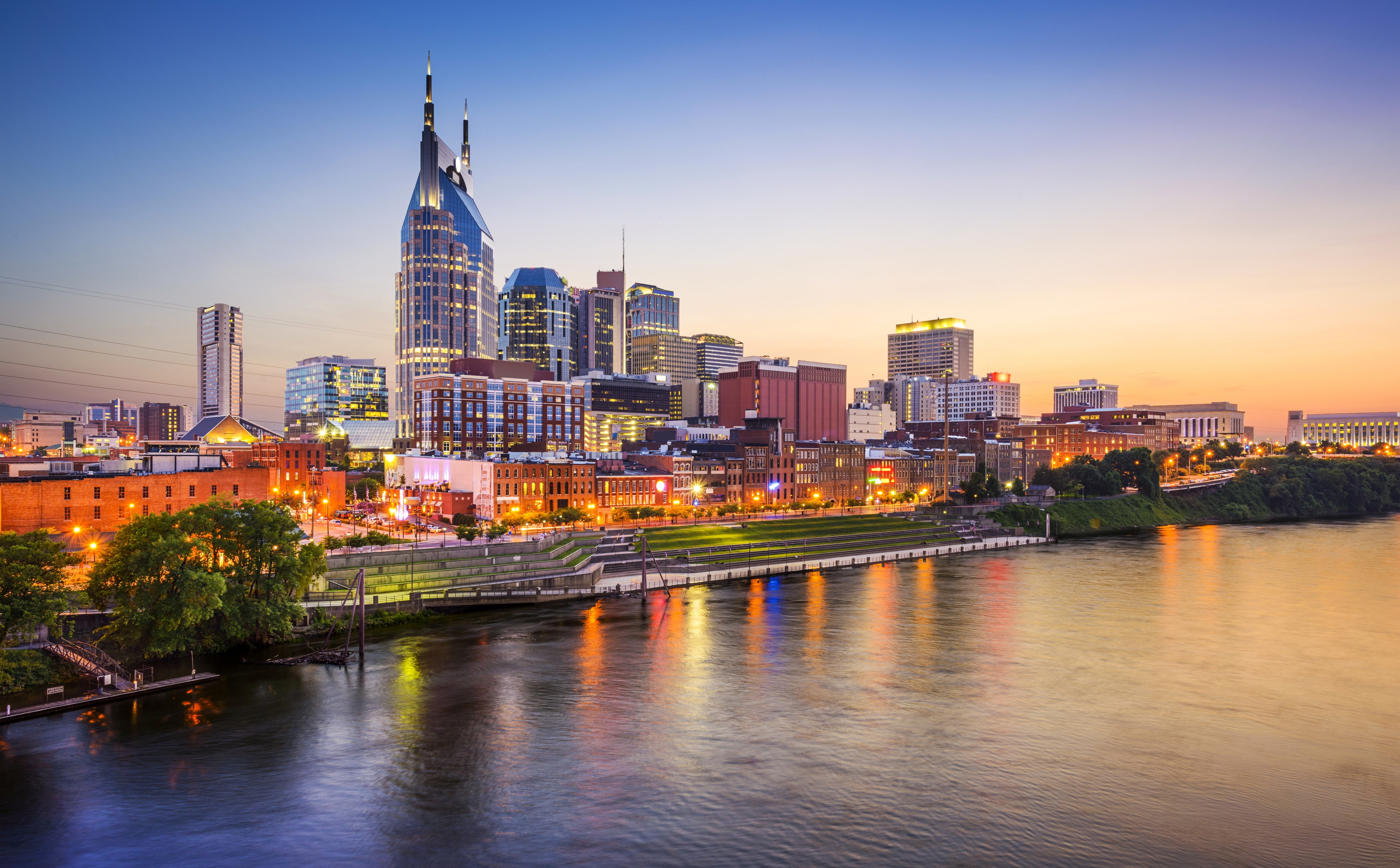 Downtown, Evening, outdoors, City, skyscraper, waterfront, residential district, building, Skyscrapers, Attraction, sky, Architecture, nature, spire, modern, HD Wallpaper