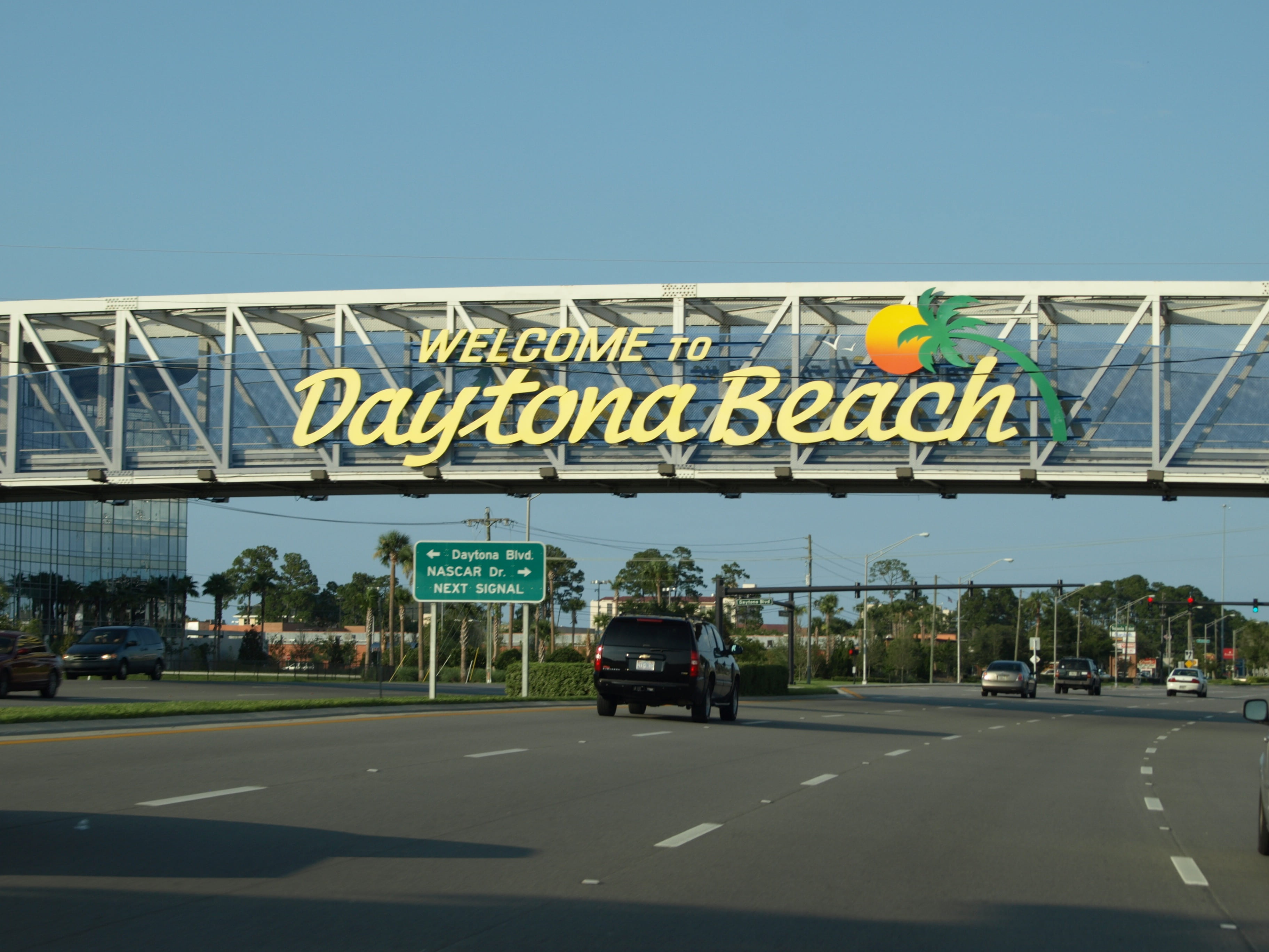 beach, day, florida, nature, daytona, bridge, communication, car, signage, land vehicle, outdoors, daytona beach, street, western script, built structure, HD Wallpaper