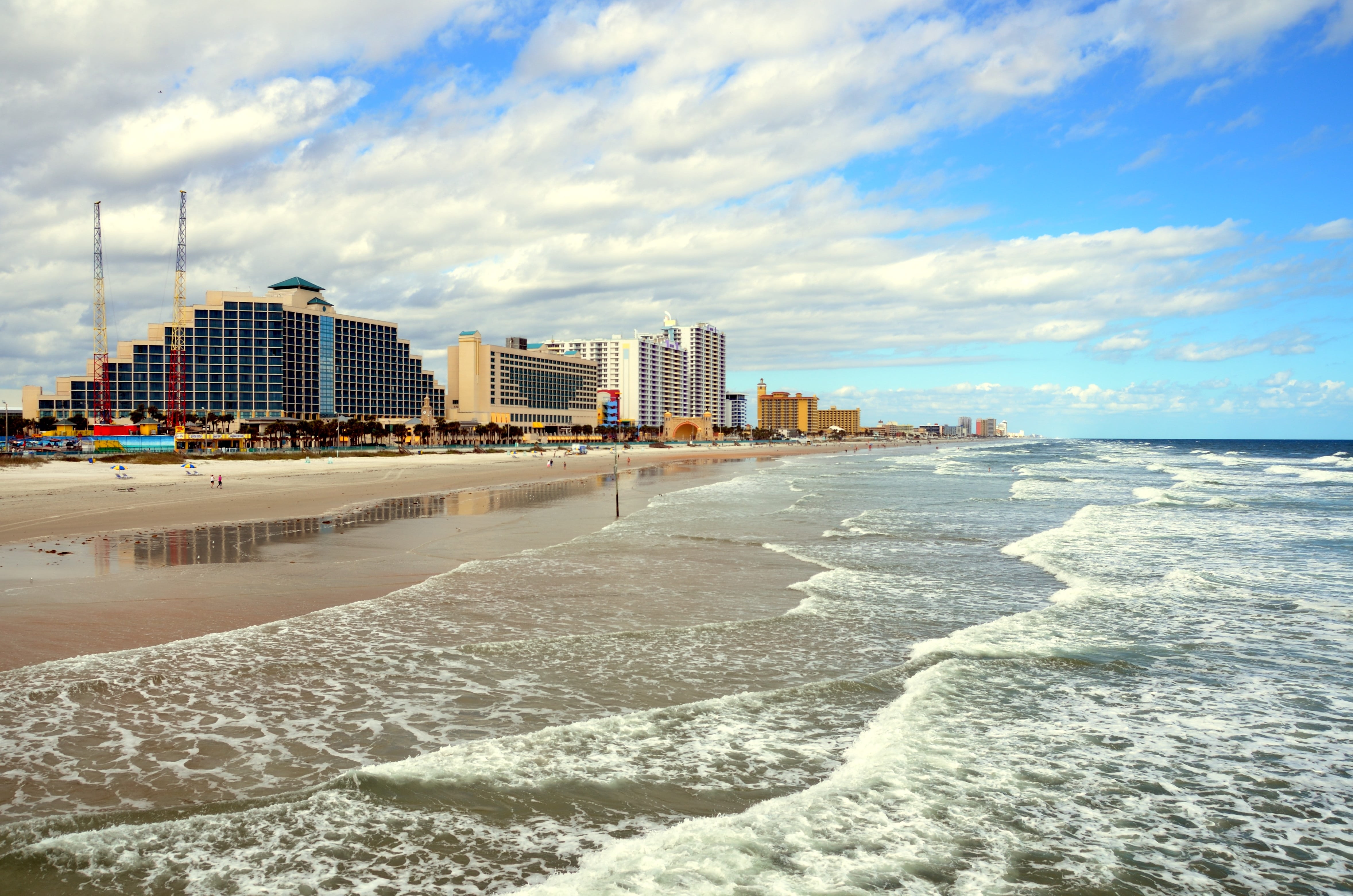 4K, scenic, city, office building exterior, sand, outdoors, surfing, architecture, vacations, florida, atlantic, coast, summer, sky, shore, water, beauty in nature, HD Wallpaper