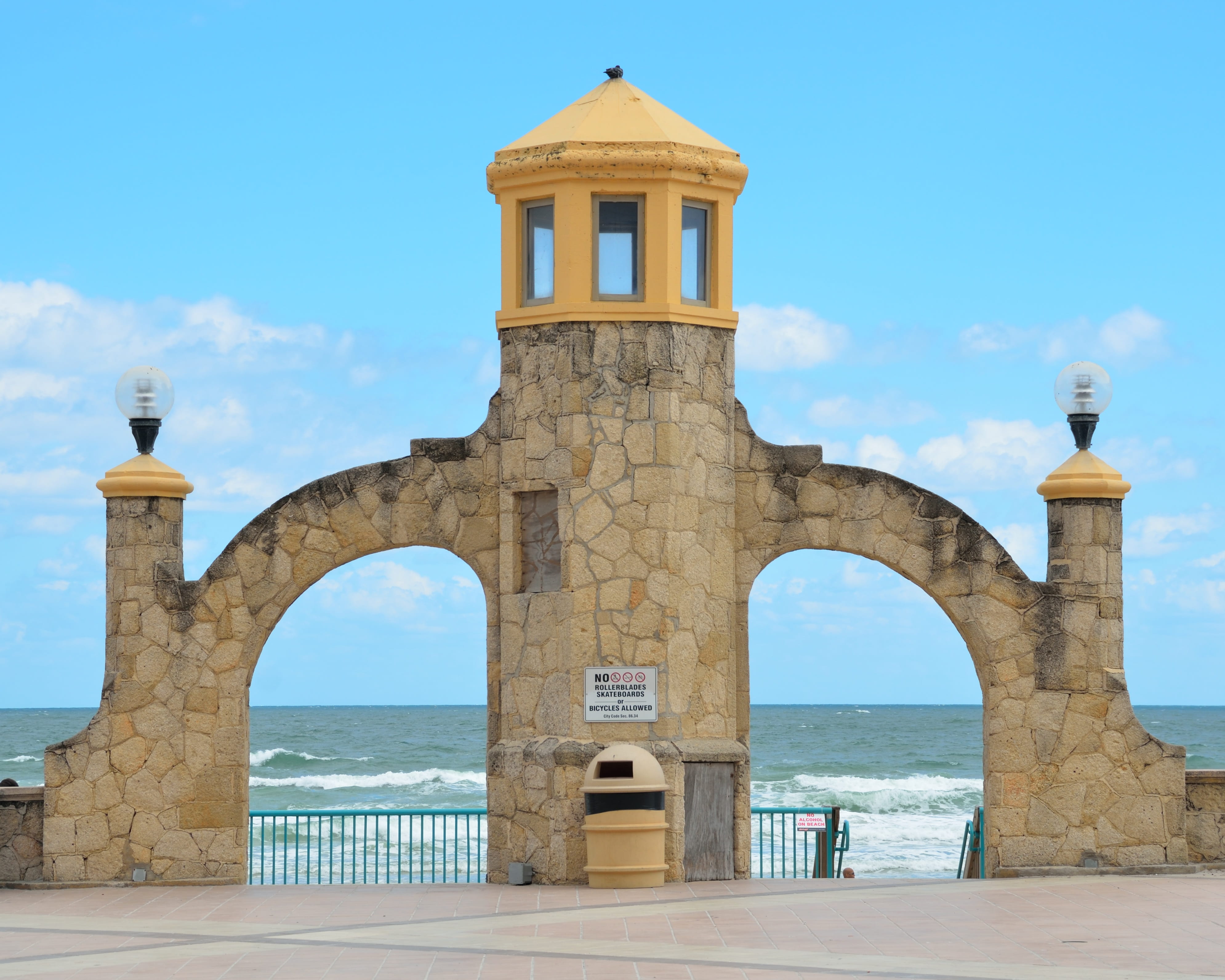 relax, outdoors, architecture, built structure, water, beach, day, landmark, horizon over water, famous, cloud - sky, no people, building exterior, atlantic, HD Wallpaper