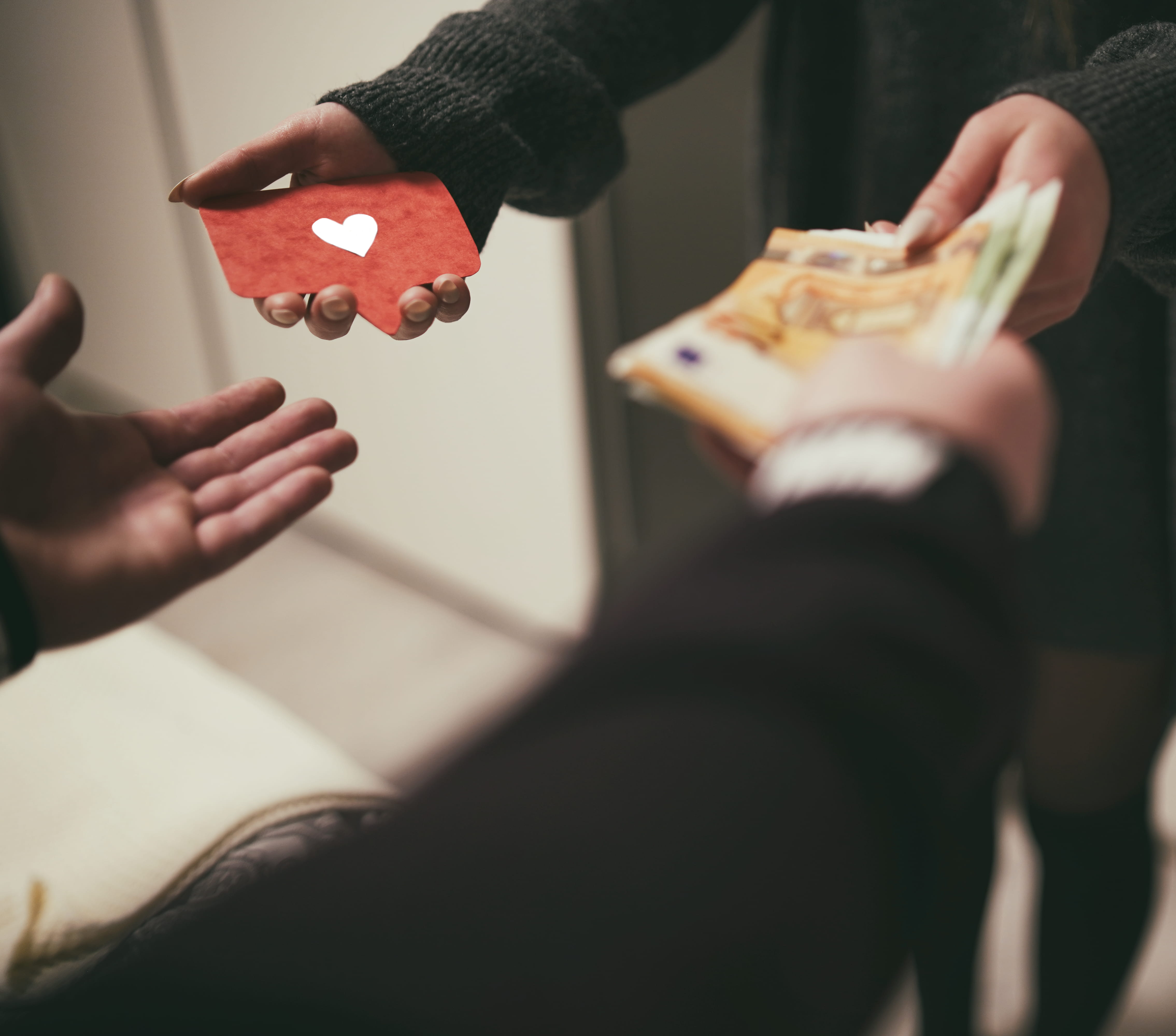 credit card, women, men, indoors, lifestyles, holding, people, body part, holding hands, human body part, temptation, like, friendship, handshake, adult, HD Wallpaper