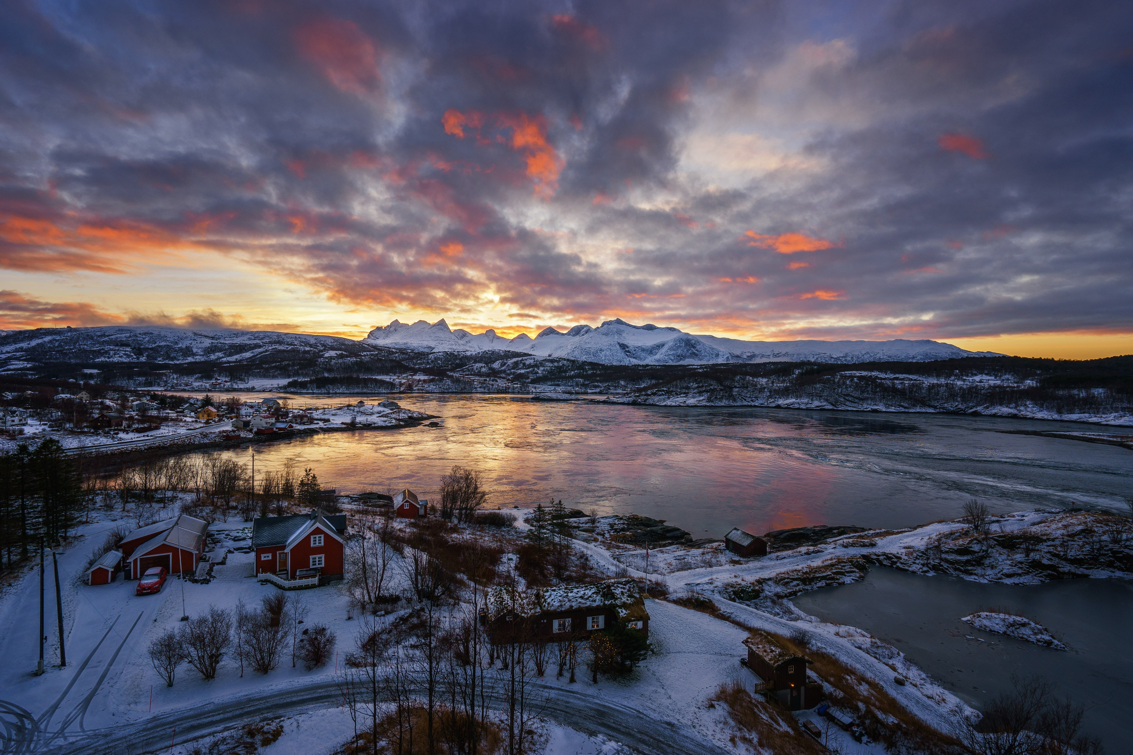 Bay, Norway, sunset, the evening, mountains, 2K, snow, winter, home, Bude, the view from the top, trees, HD Wallpaper