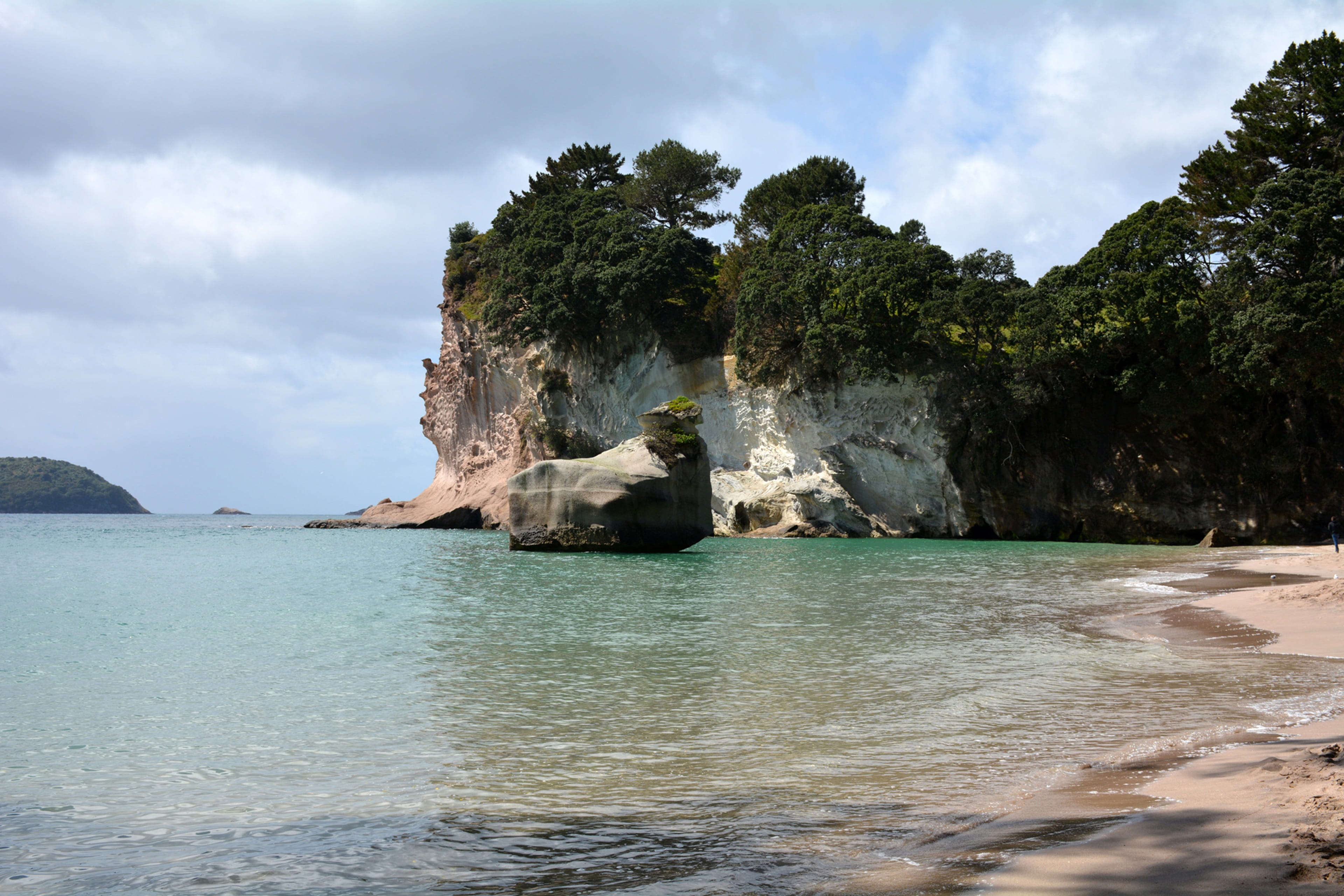 rock - object, tranquil scene, new zealand, beauty in nature, plant, water, holiday, ocean, rock formation, cloud - sky, lagoon, New Zealand, tree, day, HD Wallpaper