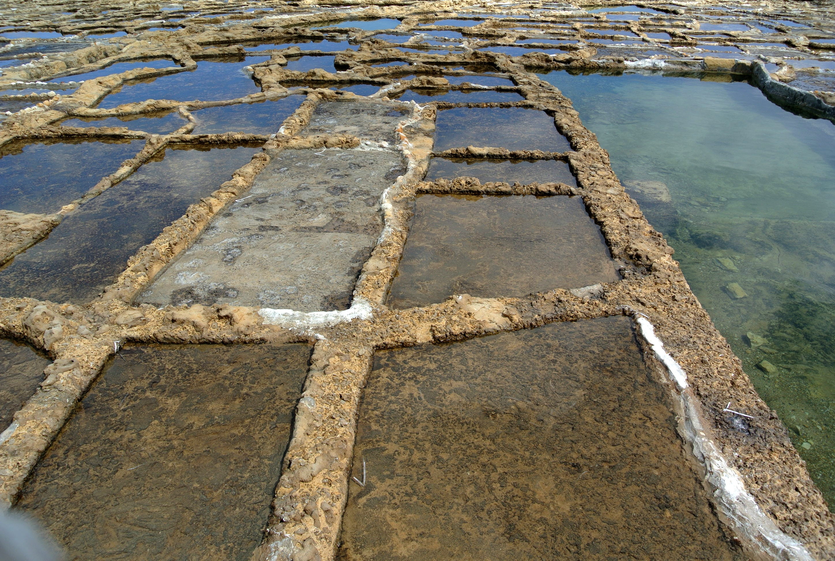 salt - mineral, footpath, vacation, malta, salt flat, salt, landscape, water, destination, tourism, nature, pan, no people, gozo, europe, high angle view, HD Wallpaper