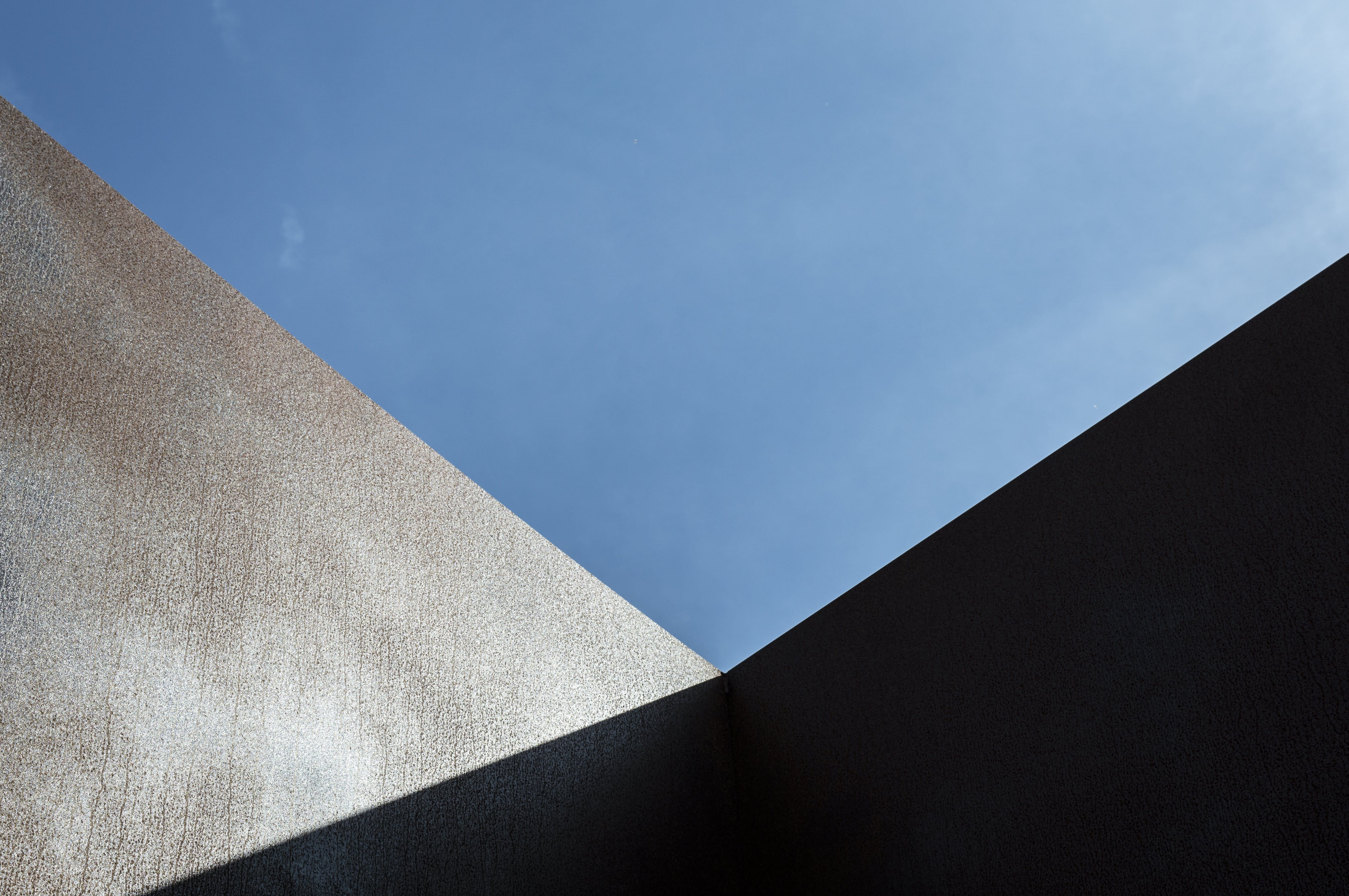 monument, geometric shape, office building, architecture, concrete, home decor, pattern, town, shape, banister, clear sky, tower, building, close-up, steeple, HD Wallpaper