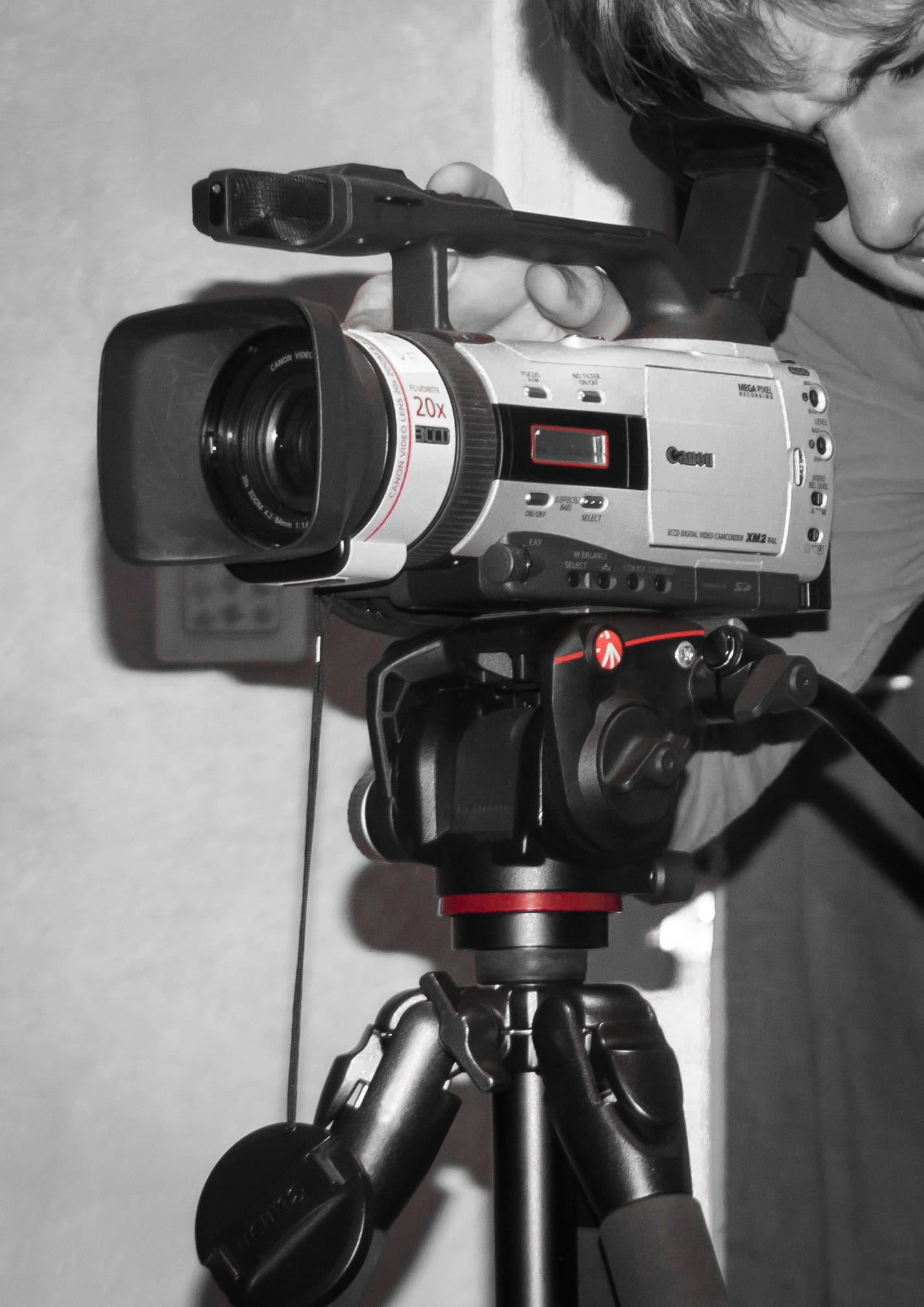 one person, filming, movie camera, tripod, video camera, photographing, manfrotto, Film Camera, real people, old, Video, canon xm2, minidv, photography themes, Phone HD Wallpaper