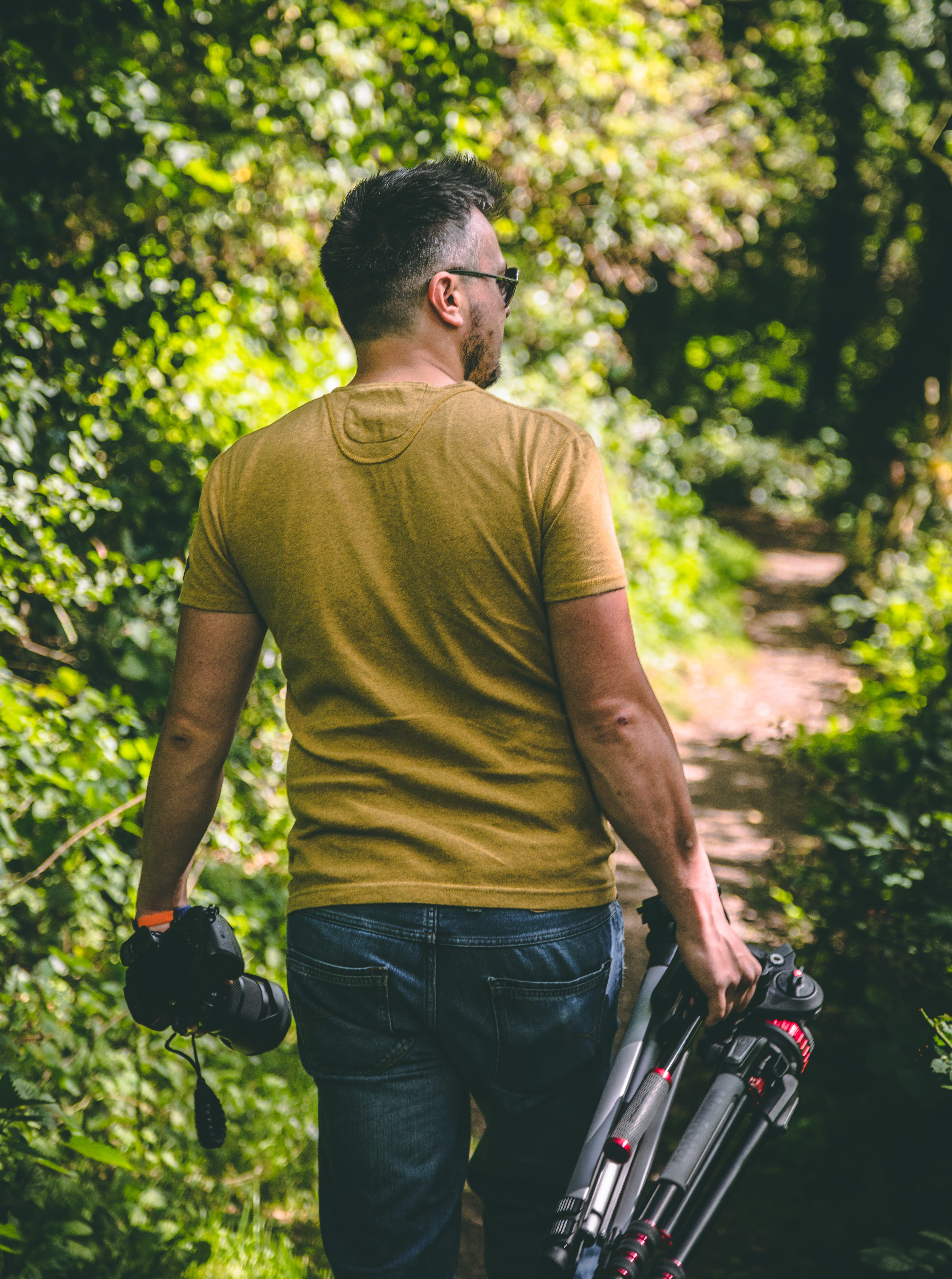 leisure activity, one person, male, wearing, photographer, man, outdoors, camera, plant, tree, shirt, gh5, canon, standing, focus on foreground, 5K, brown, Phone HD Wallpaper