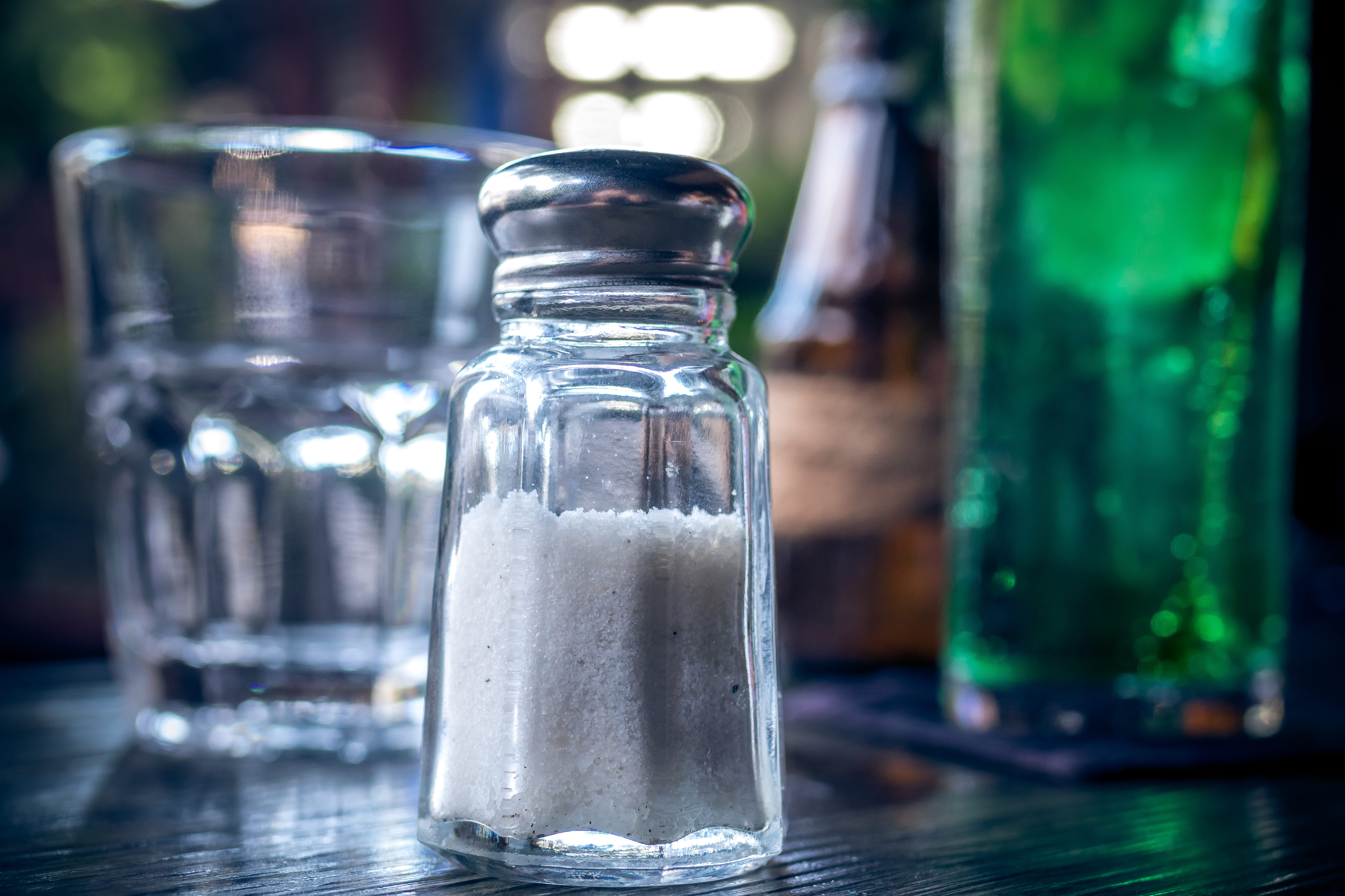 table, bottle, seasoning, indoors, no people, wine, household equipment, beer, close-up, blur, drinking glass, beverage, reflection, set, still life, food, HD Wallpaper