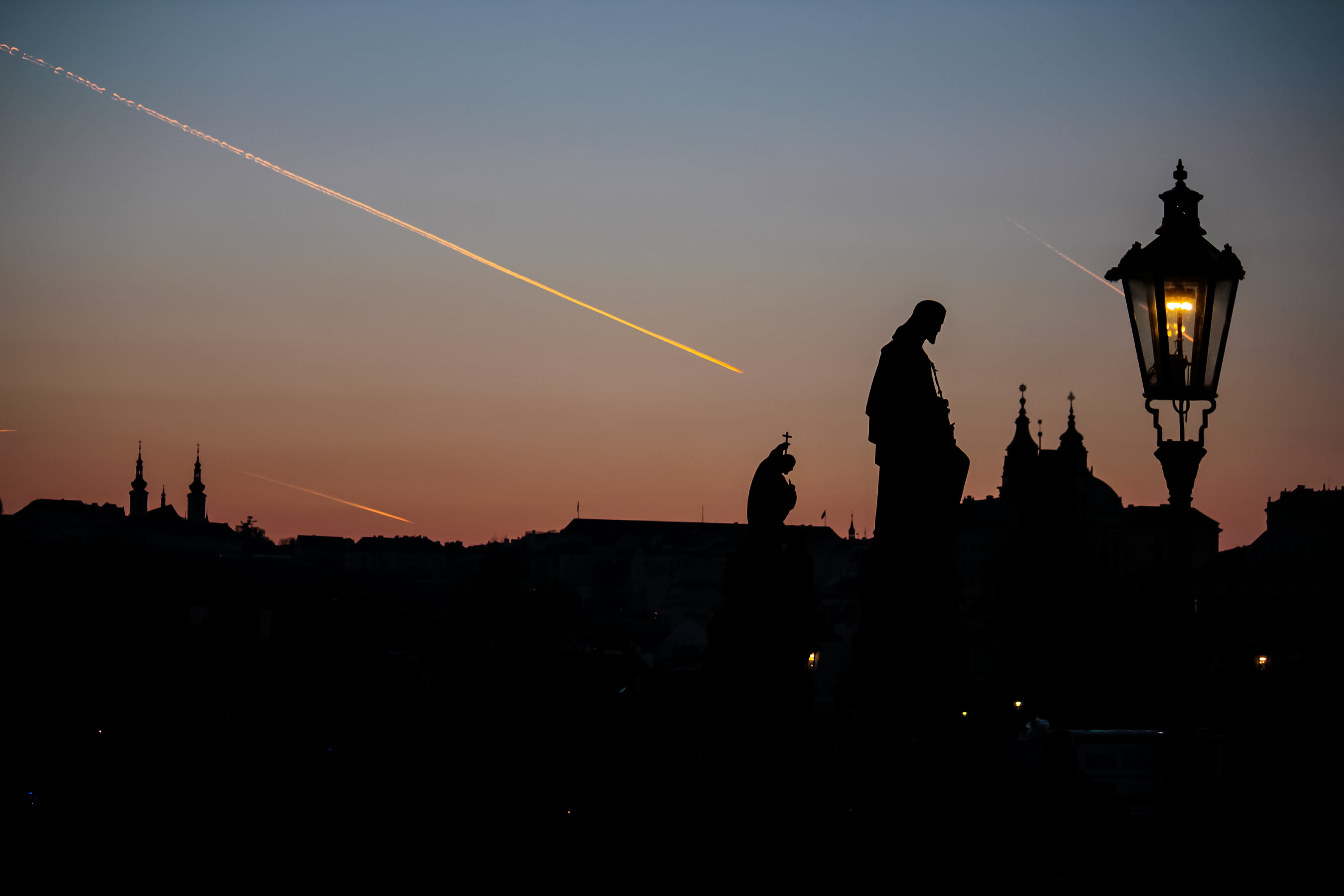 nature, czech republic, city, illuminated, no people, lighting equipment, sculpture, architecture, silhouette, karluv most, europe, orange color, vapor trail, HD Wallpaper