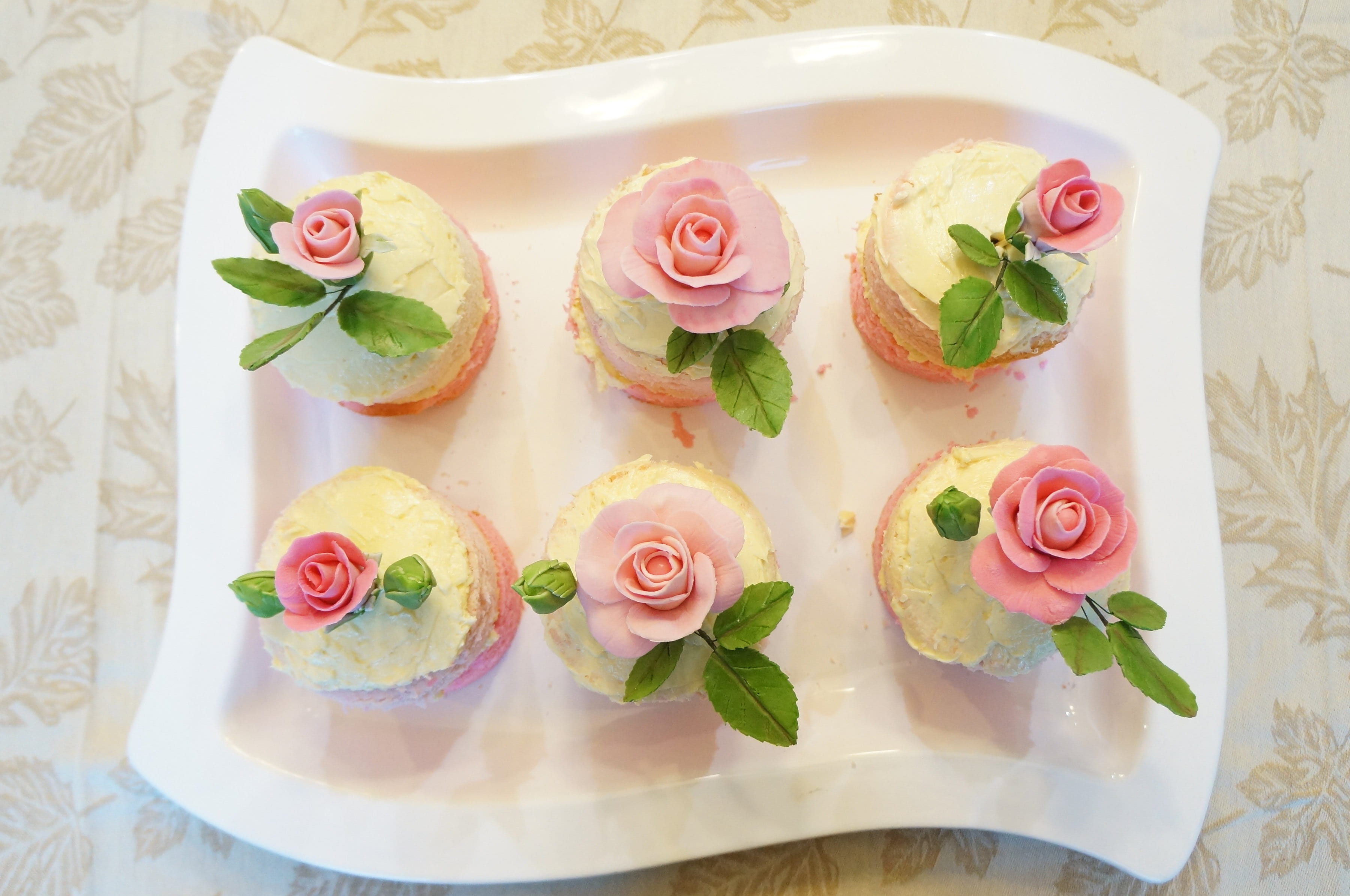 Tray, rose, close-up, flowering plant, cupcakes, 2K, Bake, directly above, Bakery, ready-to-eat, Sweets, food and drink, lay, rose - flower, rosette, food, HD Wallpaper
