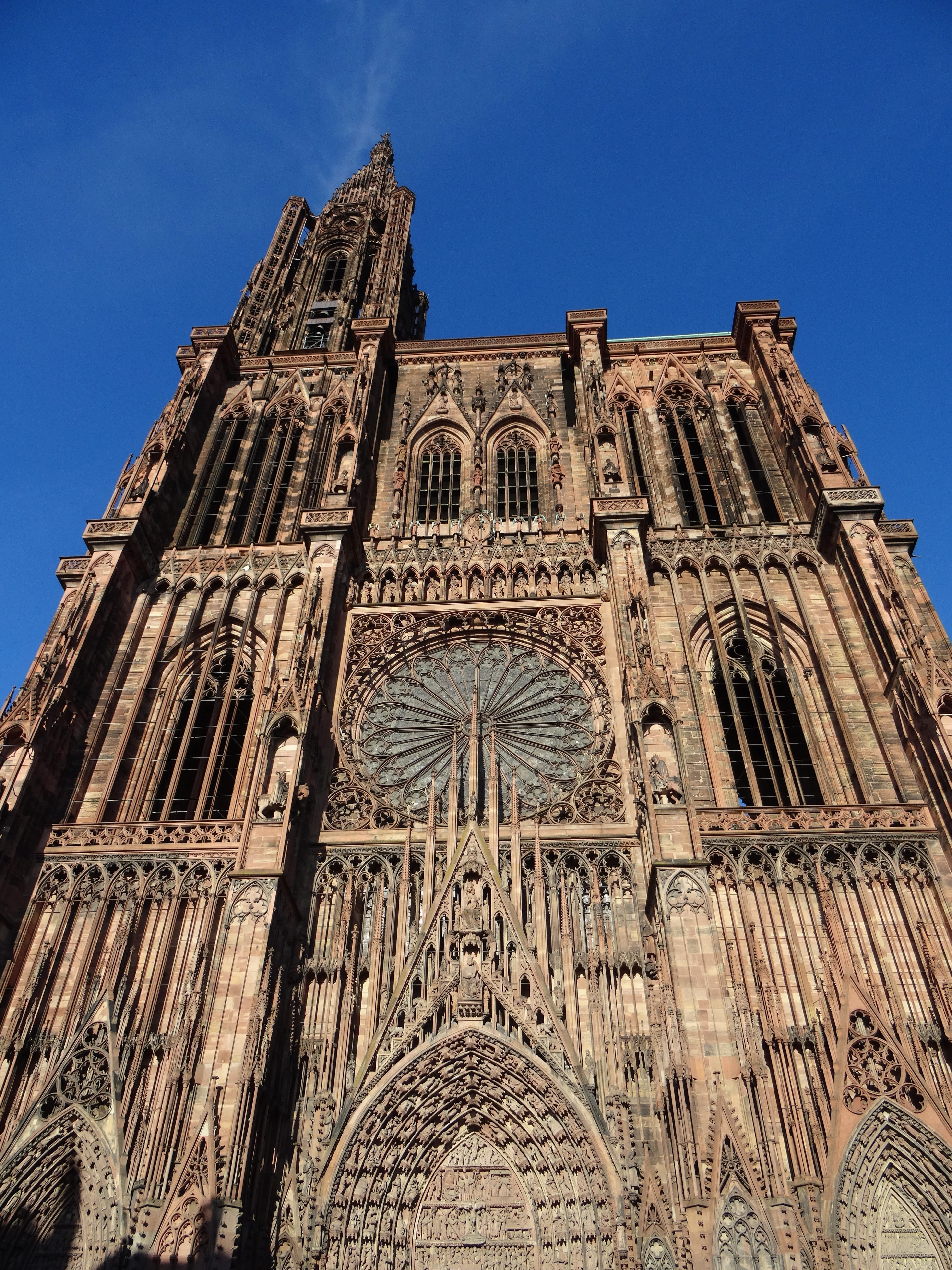 history, 5K, sky, Alsace, arch, spirituality, tourism, religion, outdoors, built structure, gothic, ornate, sandstone, no people, belief, ancient civilization, Phone HD Wallpaper