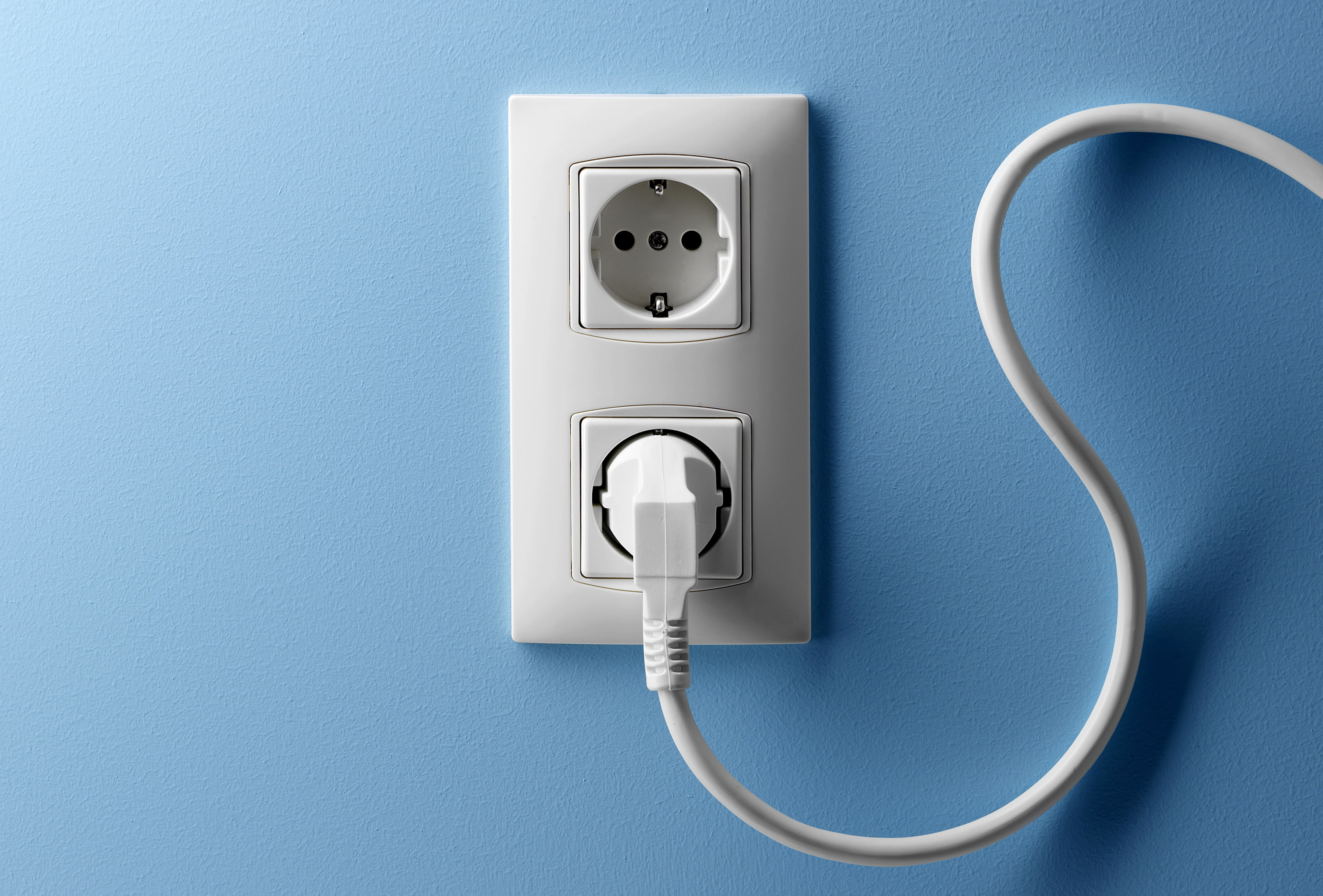 wall, outlet, 2K, blue, cable, HD Wallpaper
