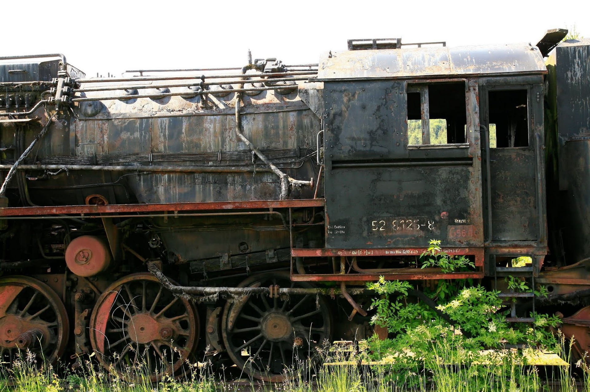 run-down, abandoned, railroad Track, antique, mode of Transport, drive, day, nature, technology, old-fashioned, 1080P, ruined, track, railway, outdoors, HD Wallpaper