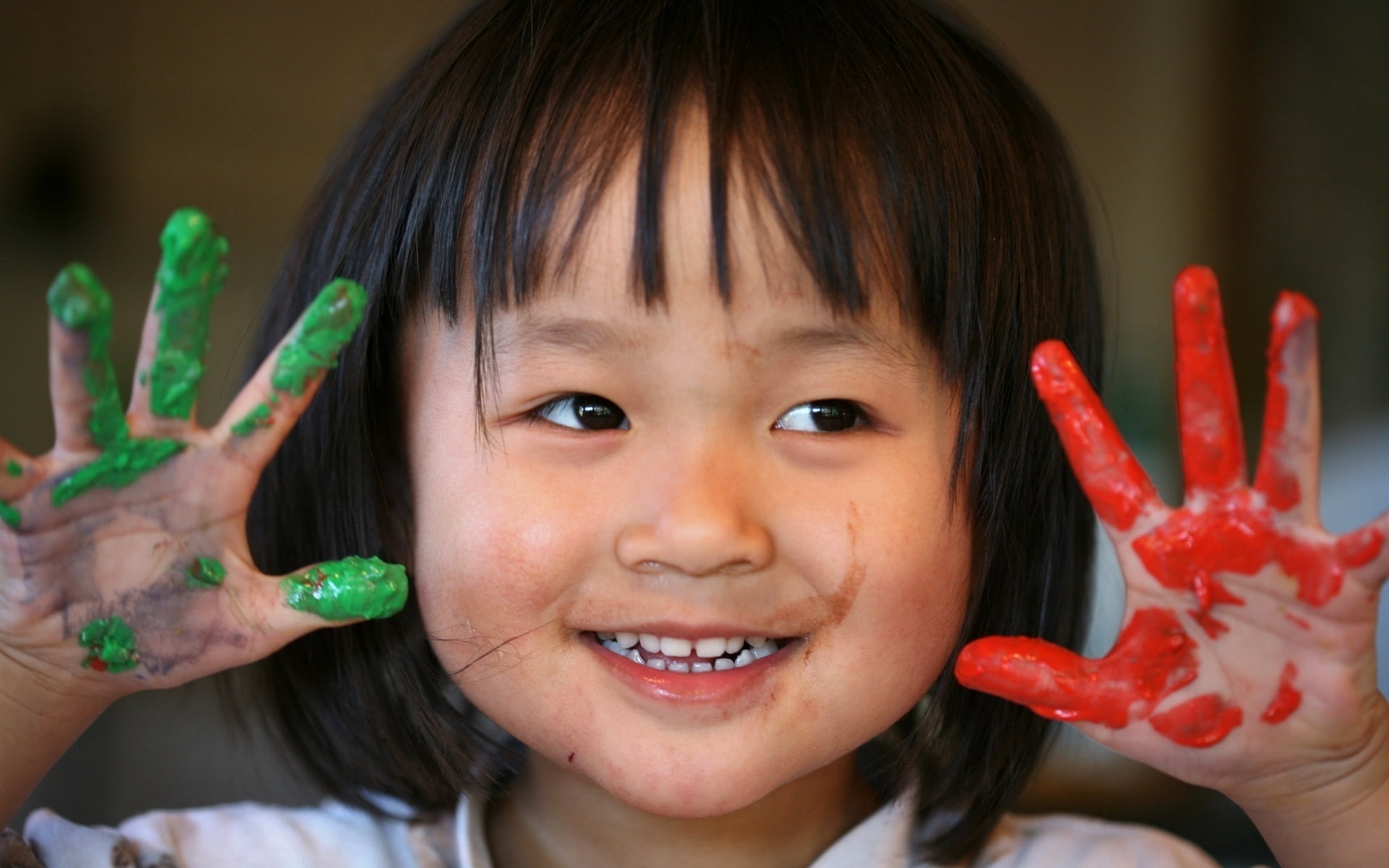 close-up, cheerful, enjoyment, eating, childhood, holding, food, looking At Camera, elementary Age, learning, happiness, creativity, white, education, smiling, HD Wallpaper