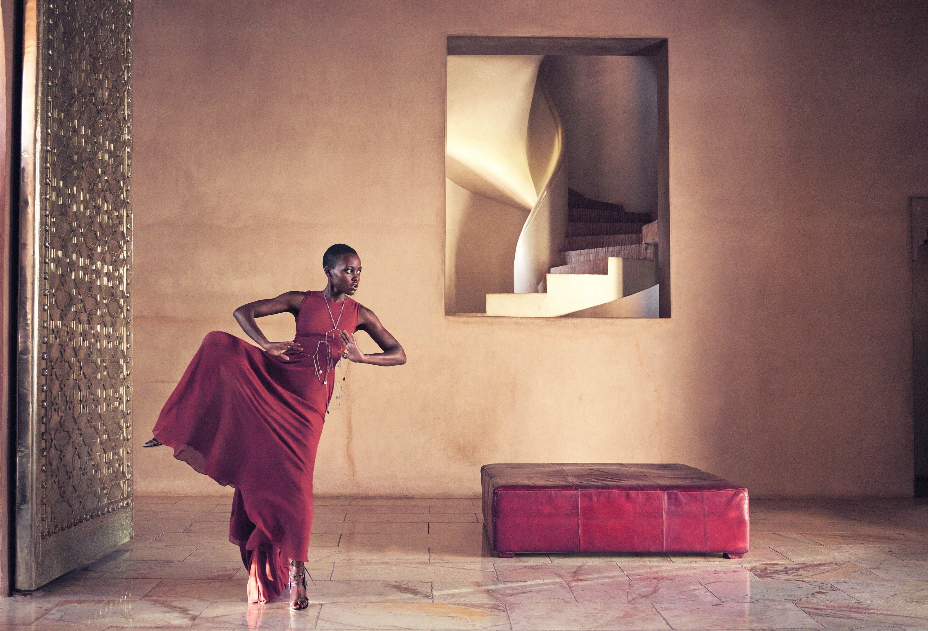 contemplation, standing, beauty, glamour, luxury, dress, young adult, indoors, one person, women, adult, elegance, lupita nyongo 4k  download best hd, domestic room, HD Wallpaper