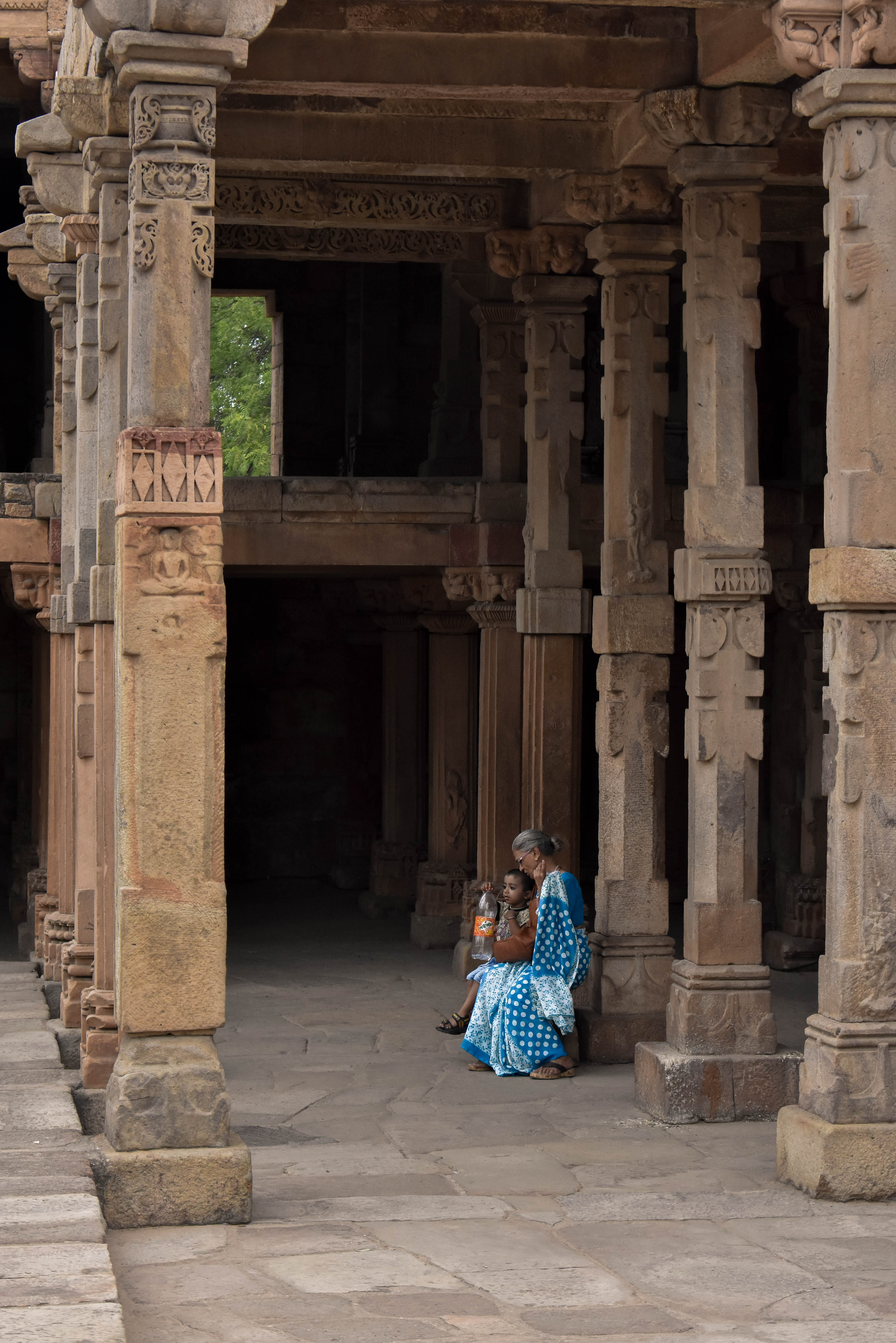 leisure activity, india, one person, fade, travel, tourism, casual clothing, travel destinations, sitting, new delhi, inside, qutub minar, built structure, Phone HD Wallpaper