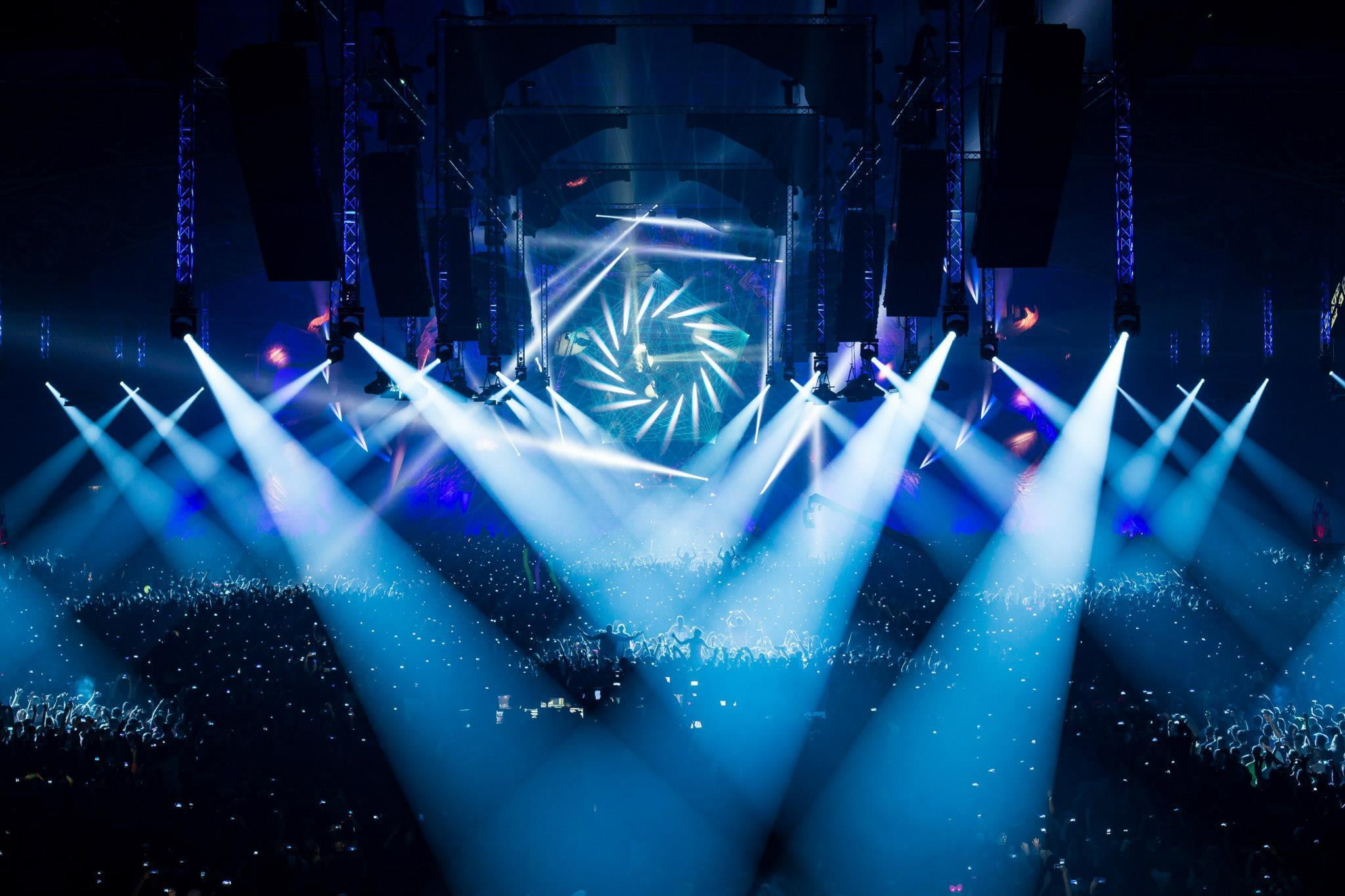 indoors, vibrant Color, illuminated, arts culture and entertainment, disco Lights, music Festival, night, backgrounds, clubbing, rock Music, black, stage - Performance Space, HD Wallpaper