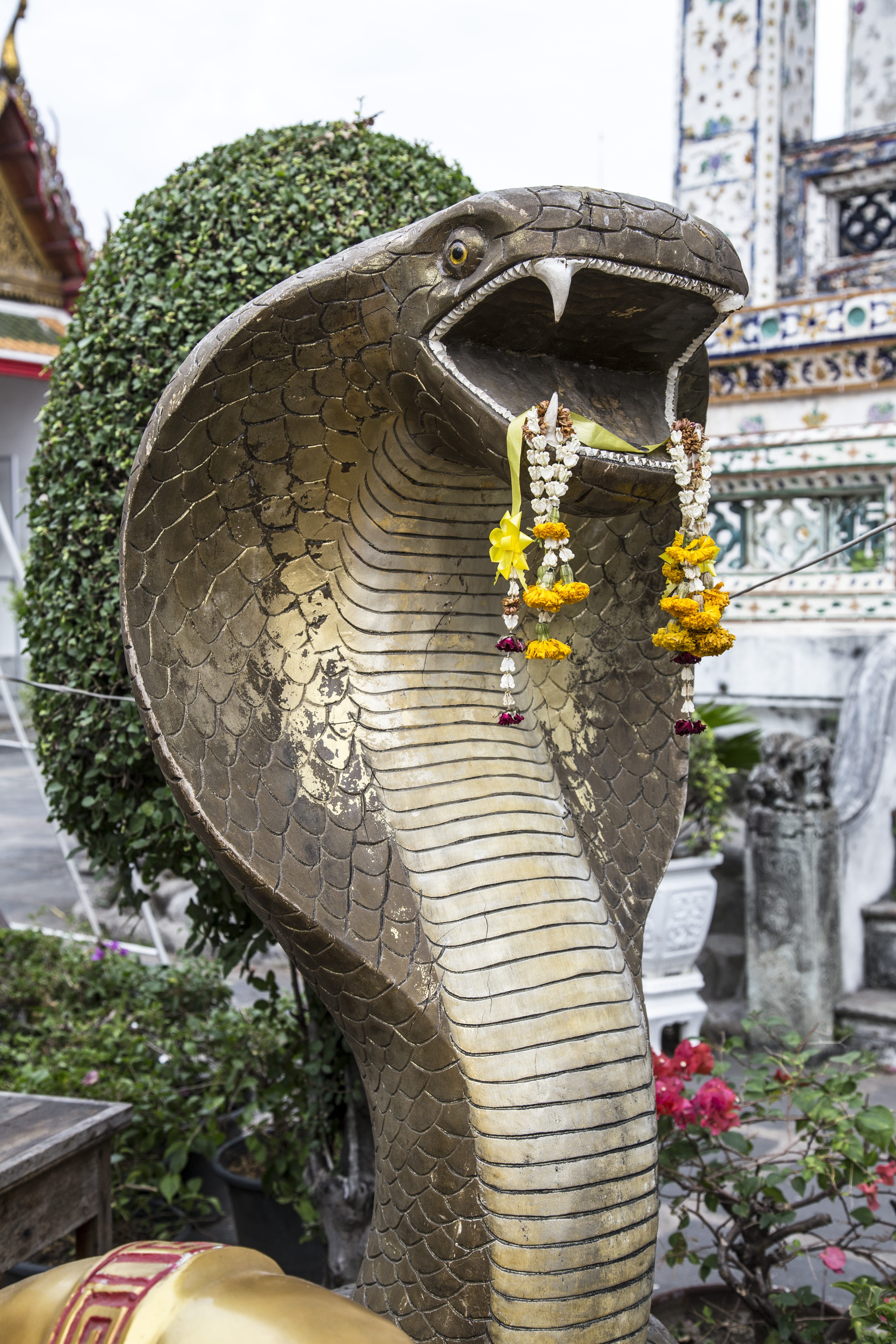 ancient, asia, nature, 5K, old, decoration, tourism, historical, day, travel, art and craft, oriental, outdoors, Statue, plant, Holy, thai, building, no people, Phone HD Wallpaper