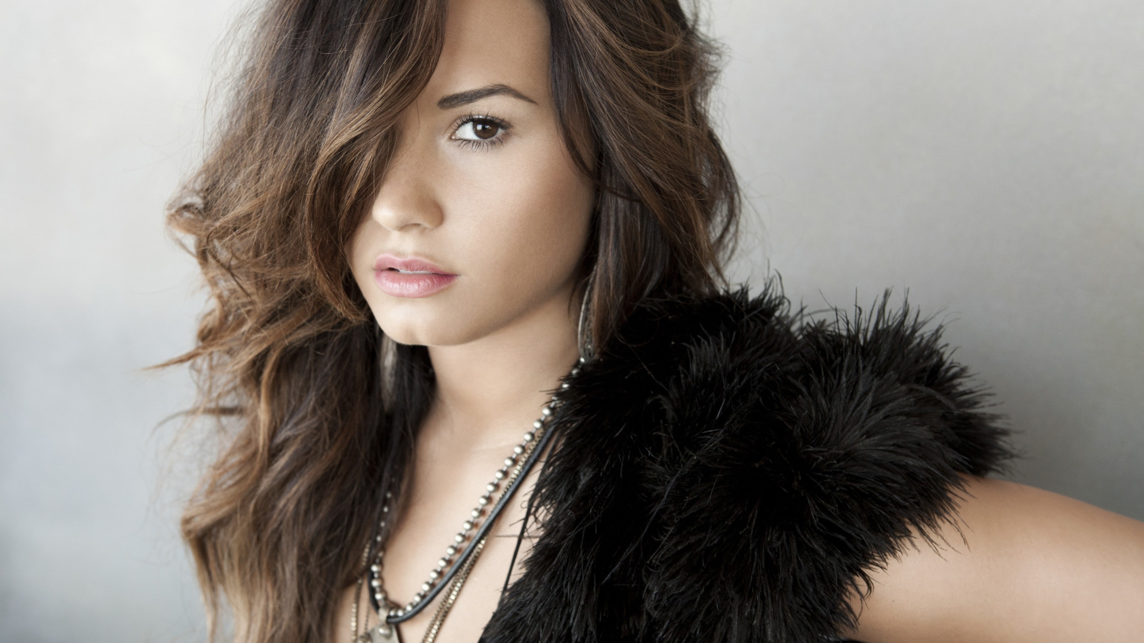 fur, wall, Demi Lovato, 4K, Top music artist and bands, white, brunette, black, top, woman, beside, HD Wallpaper