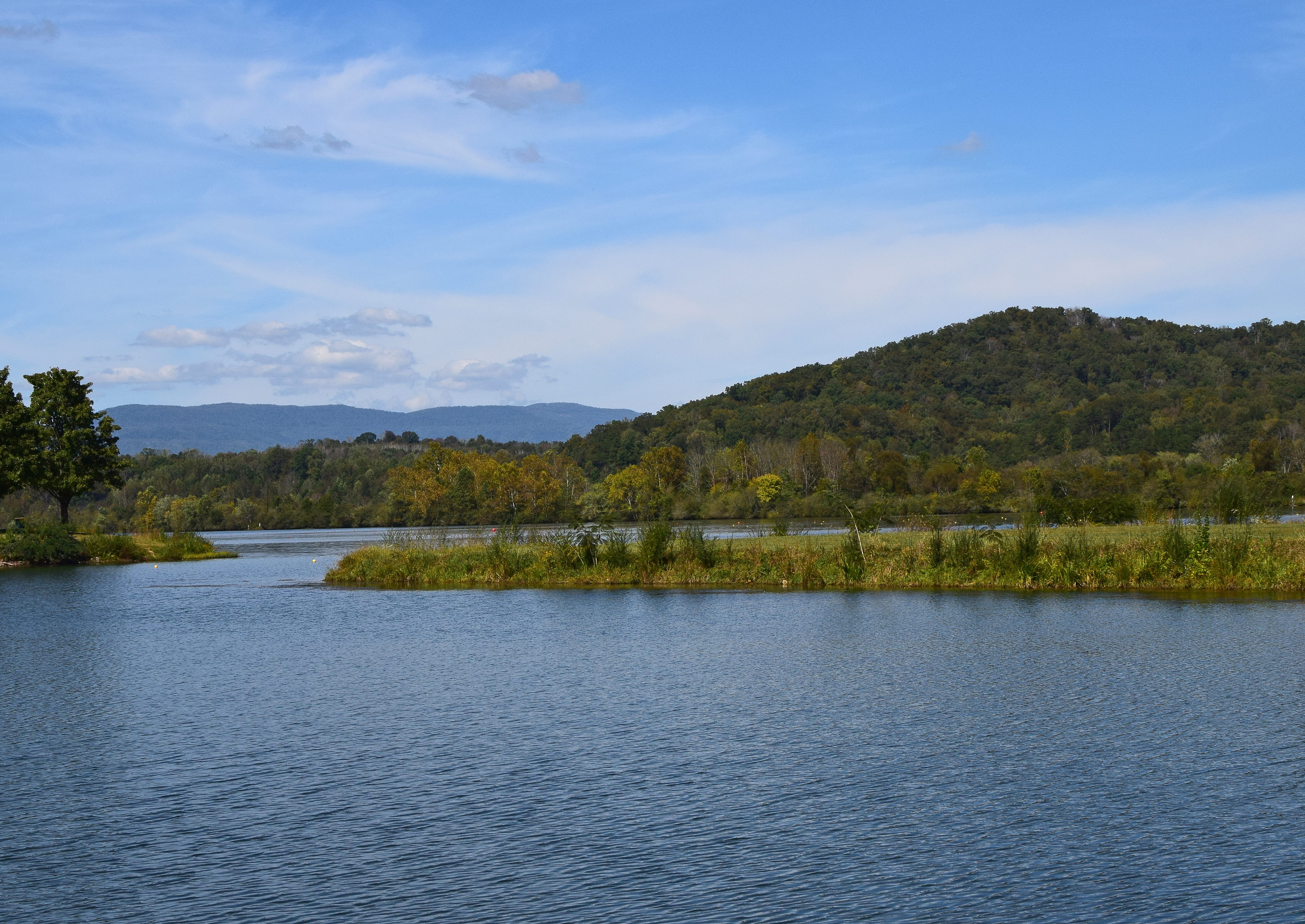 sky, outdoors, tranquil scene, 4K, tennessee, landscape, non-urban scene, autumn, mountain, tranquility, water, early fall, serene, melton lake on sunny afternoon, HD Wallpaper