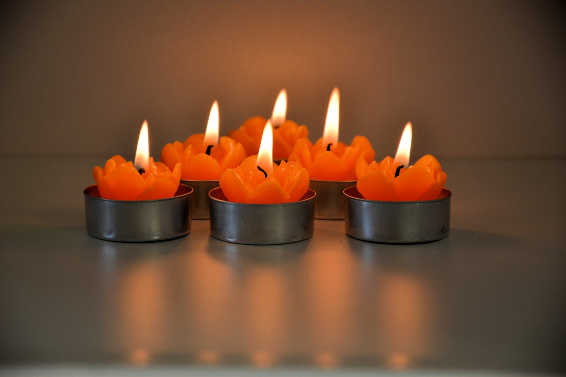 bright, flame, romantic, candle, relaxation, glow, tranquil, fire - Natural Phenomenon, meditation, festive, peace, close-up, burn, spirituality, harmony, HD Wallpaper