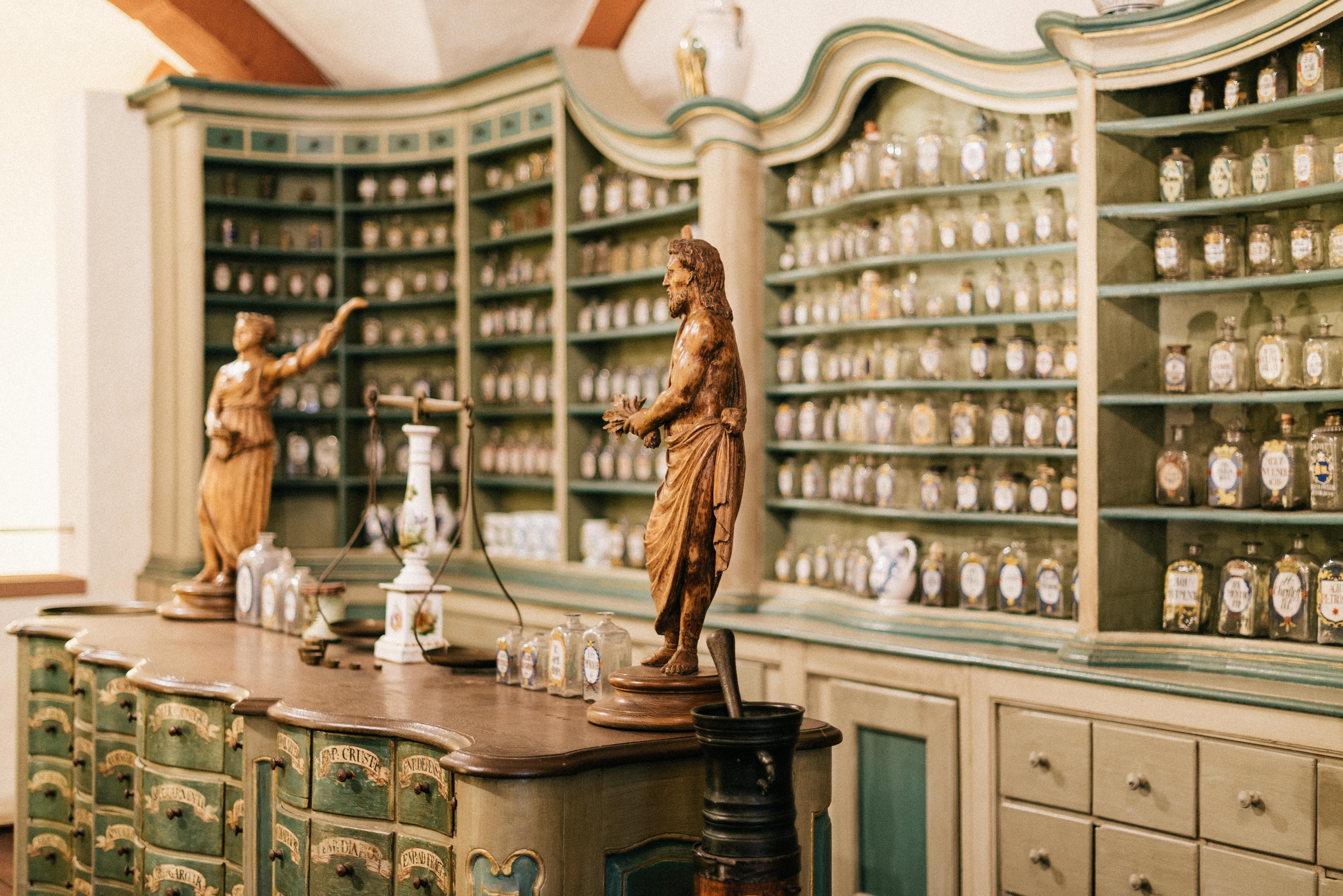 vintage, tabletop, large group of objects, small business, no people, interior design, healthcare and medicine, medicine, in a row, business, heidelberg, HD Wallpaper