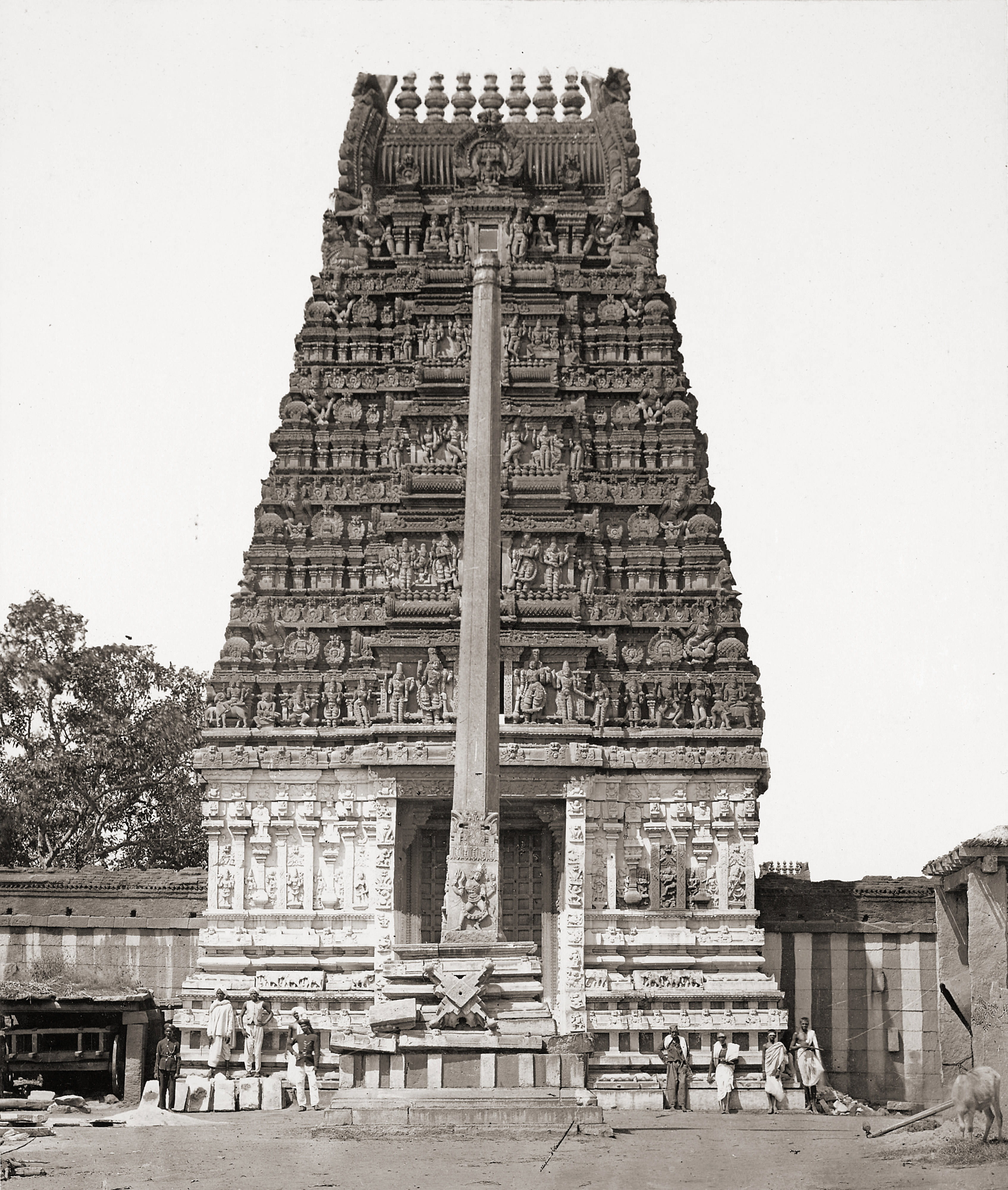 building, temple - Building, religion, low angle view, India, famous Place, archaeology, clear sky, history, outdoors, tourism, travel, temple, building exterior, Phone HD Wallpaper