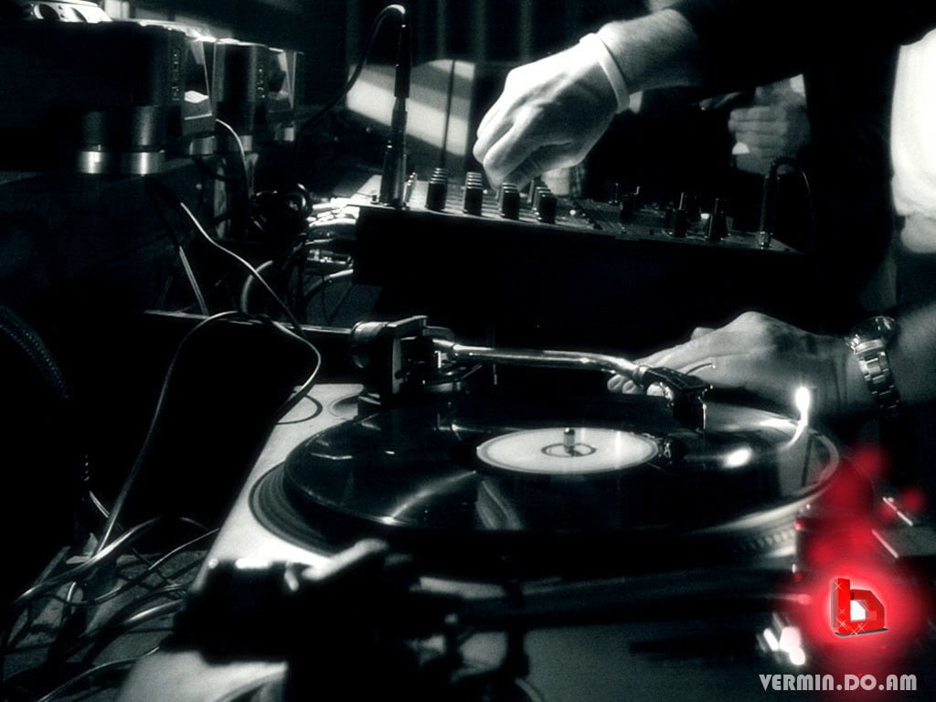 hand, mixing, arts culture and entertainment, human hand, close-up, audio equipment, record players, occupation, sound recording equipment, 480P, equipment, HD Wallpaper