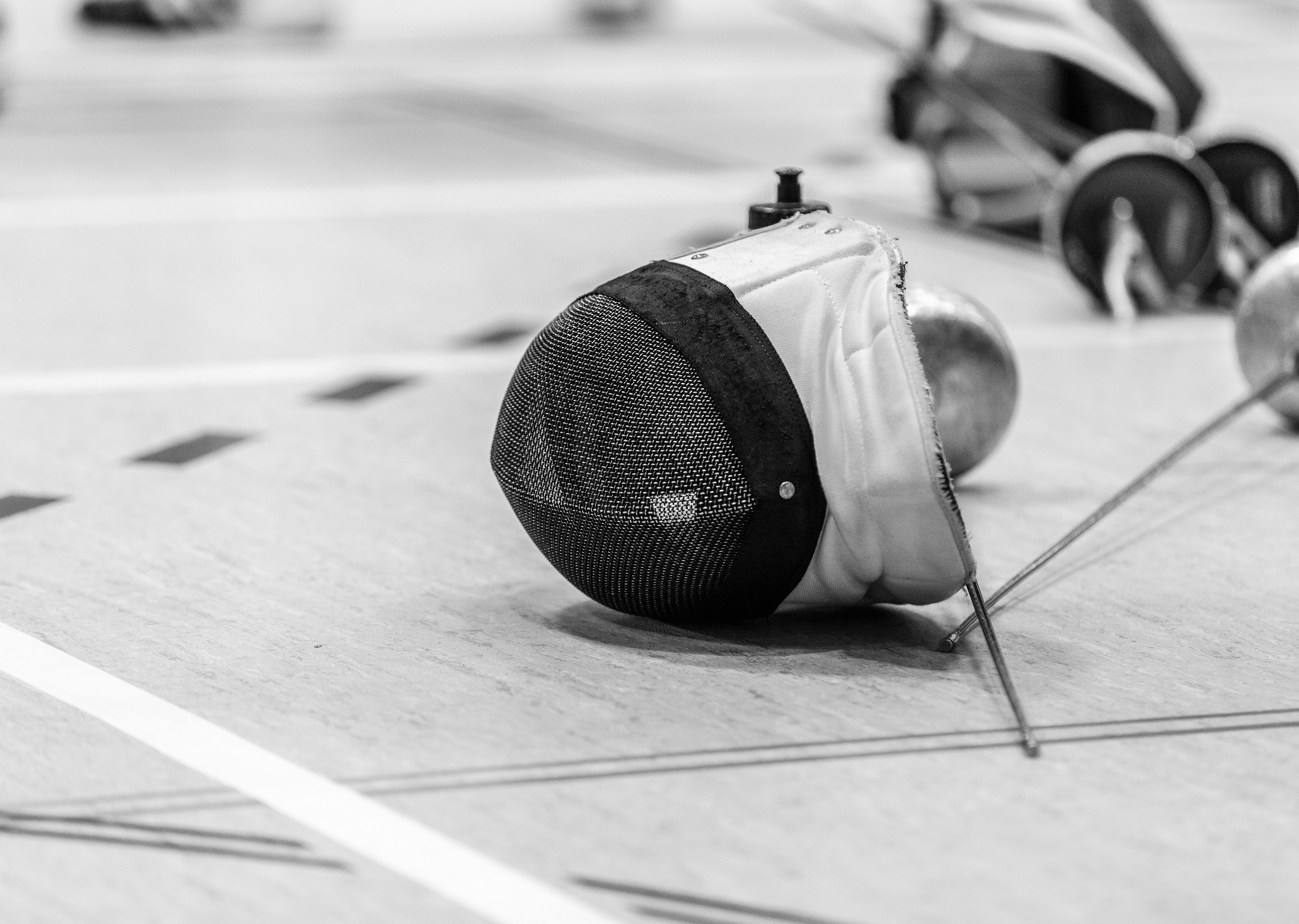 accuracy, focus on foreground, ball, fencing mask, sports equipment, table, arts culture and entertainment, sporty, mask, day, fitness, still life, no people, HD Wallpaper