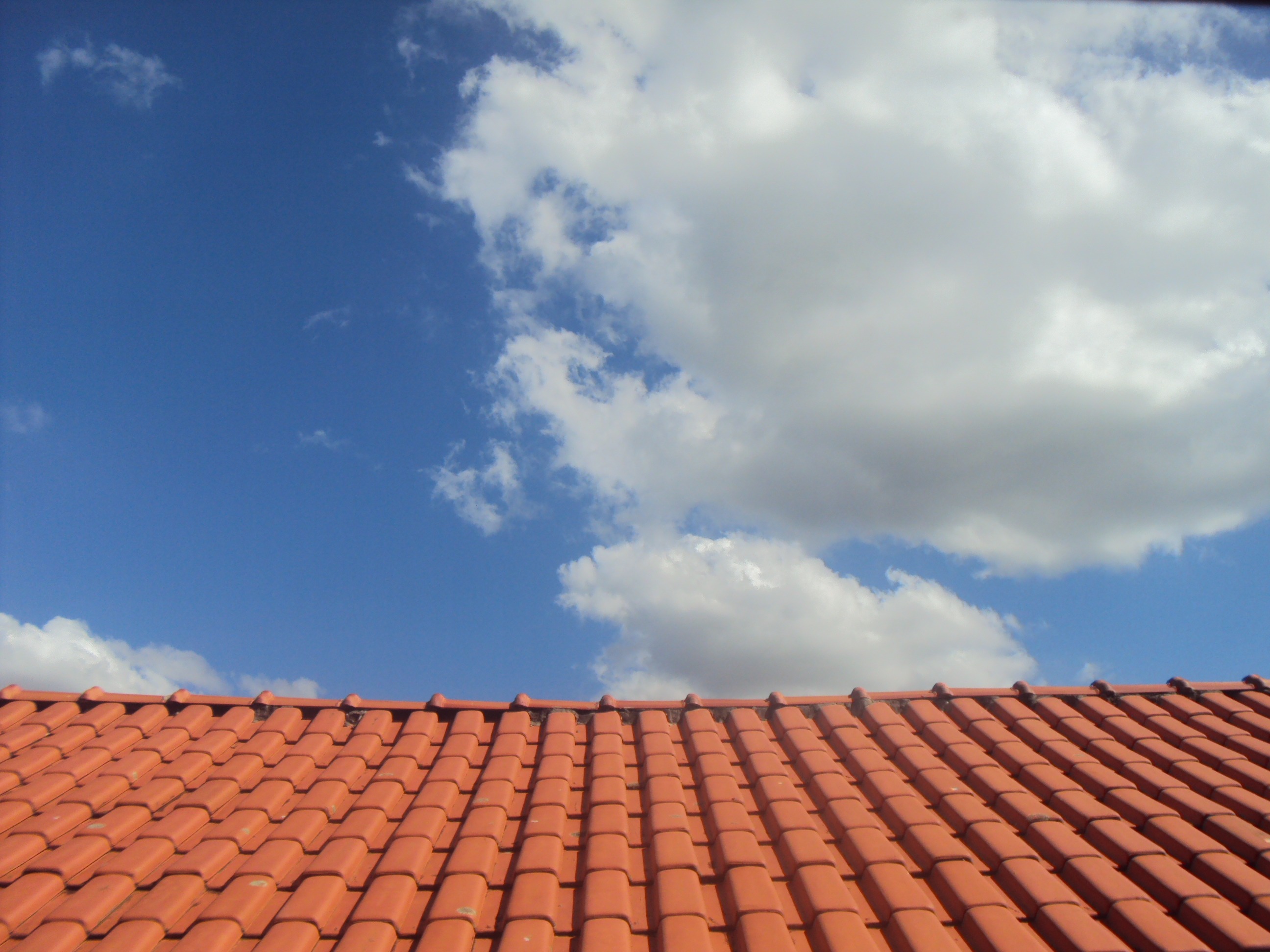 high section, terracotta, red, city, cloud - sky, roof, residential district, no people, blue, sky, pattern, outdoors, horizon, sunlight, immensity, building exterior, HD Wallpaper