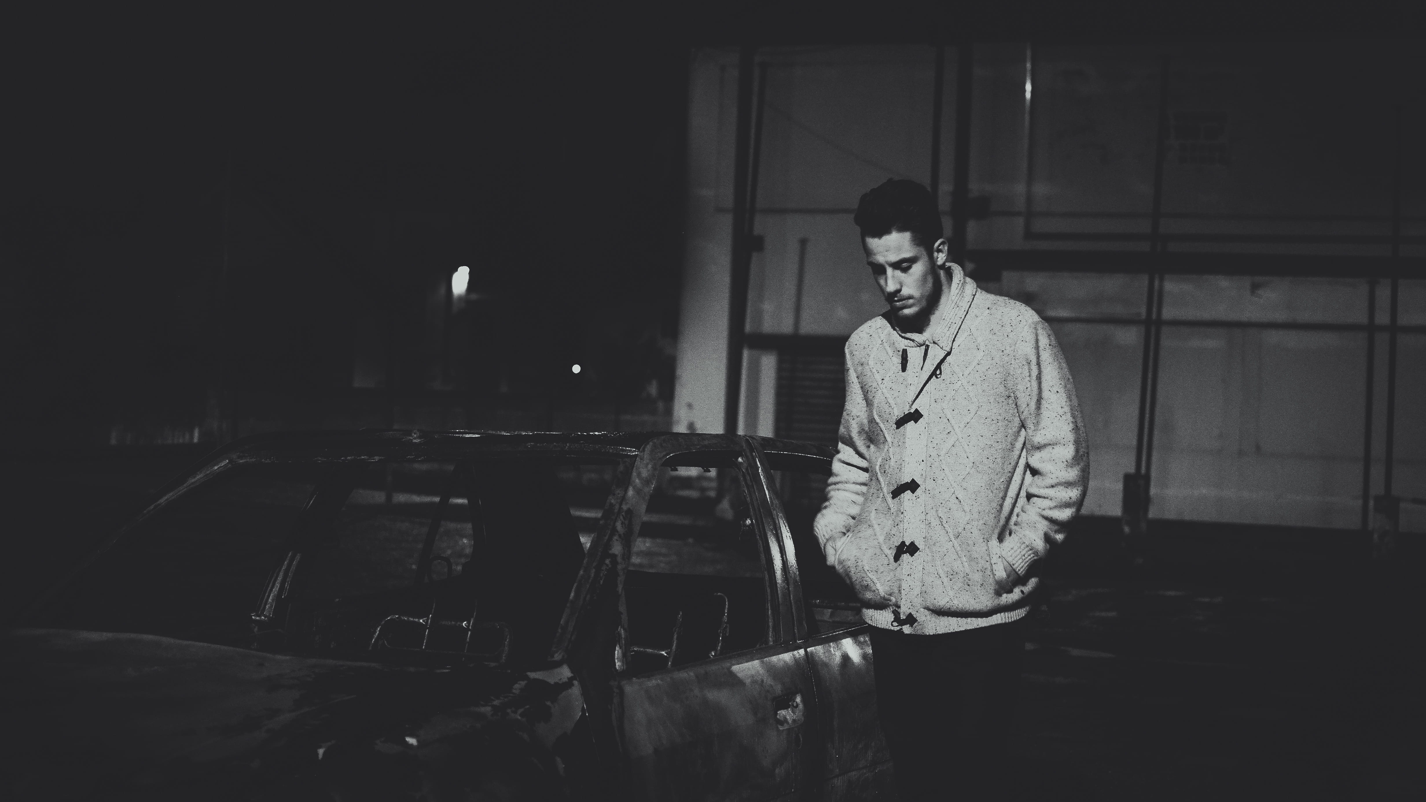contemplation, men, real people, 4K, coat, standing, burned, black, adult, young men, retro Styled, three quarter length, indoors, lifestyles, portrait, HD Wallpaper