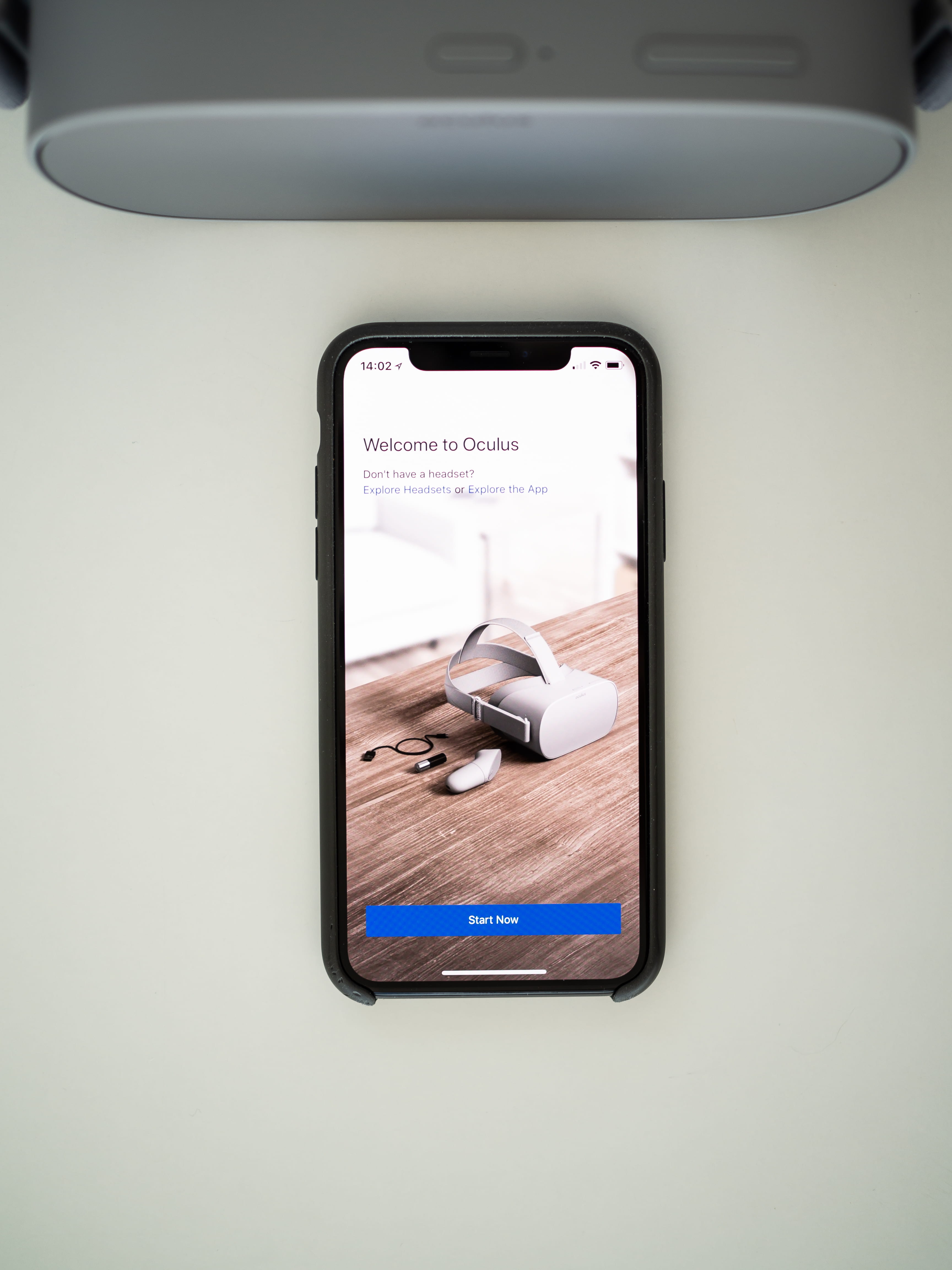 communication, holding, setup, virtual reality glass, cellphone, beside, 4K, technology, oculu, smartphone, transportation, virtual reality, portable information device, Phone HD Wallpaper