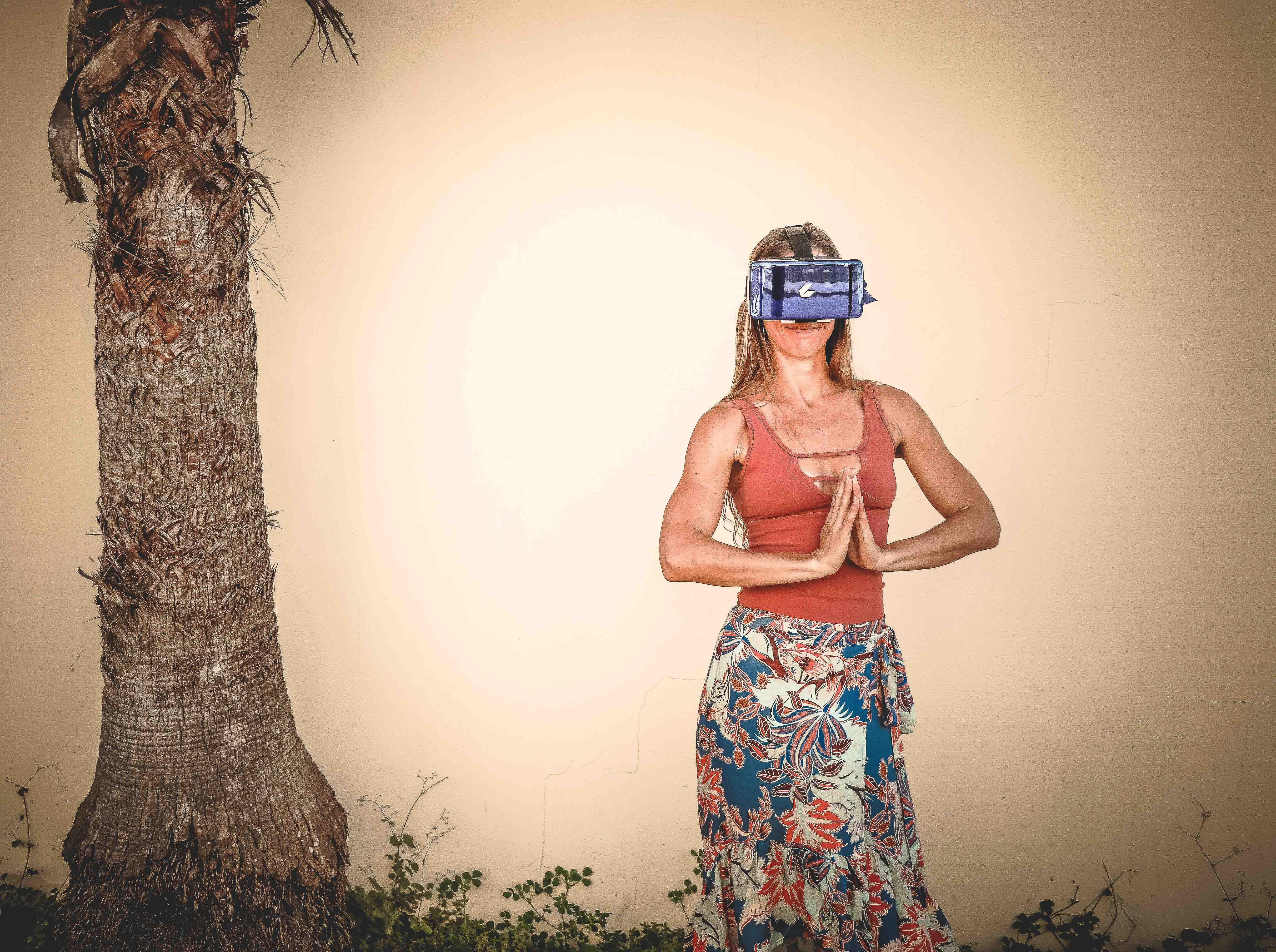 woman, fashionable, three quarter length, glasses, tree, 5K, standing, tank, wear, adult, vr, fashion, hairstyle, virtual reality headset, women, pose, HD Wallpaper