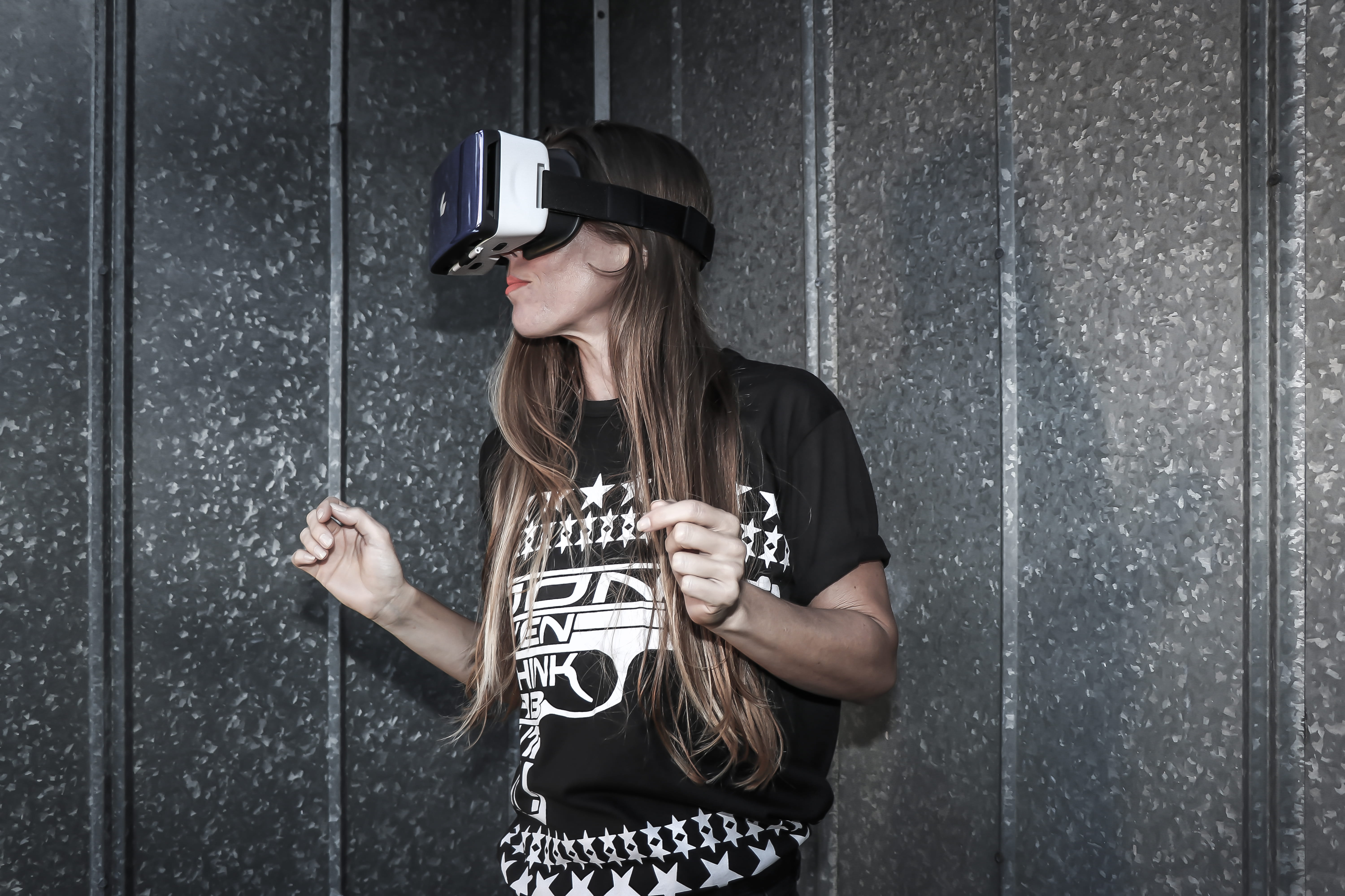 glasses, three quarter length, wear, vr, adult, waist up, model, photoshoot, person, young adult, beautiful woman, holding, standing, technology, style, HD Wallpaper