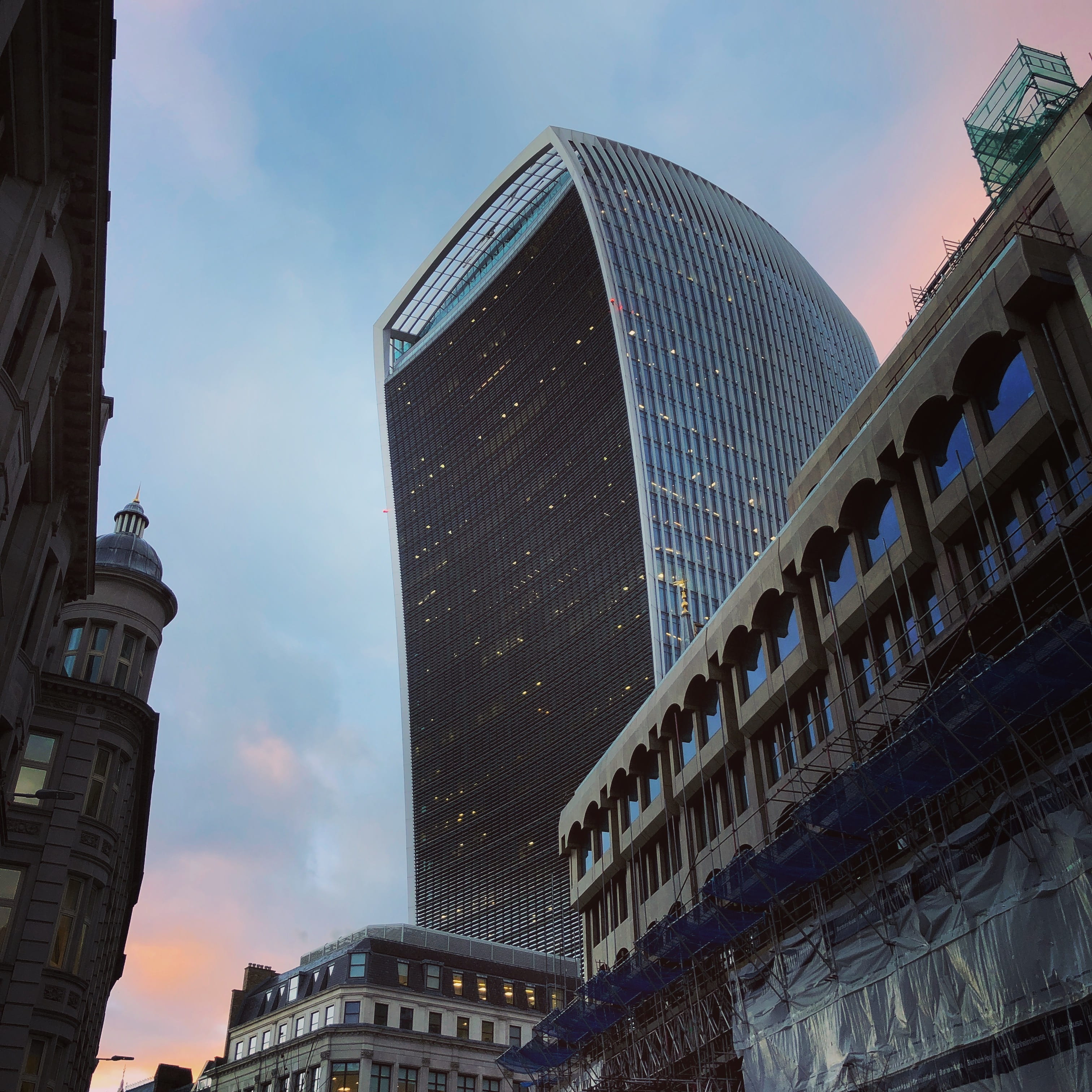 metropolis, london, eastcheap, cloud - sky, nature, 20 fenchurch, day, architecture, 20 fenchurch street, walky talky, 2K, skyscraper, tower, glass, city, Phone HD Wallpaper