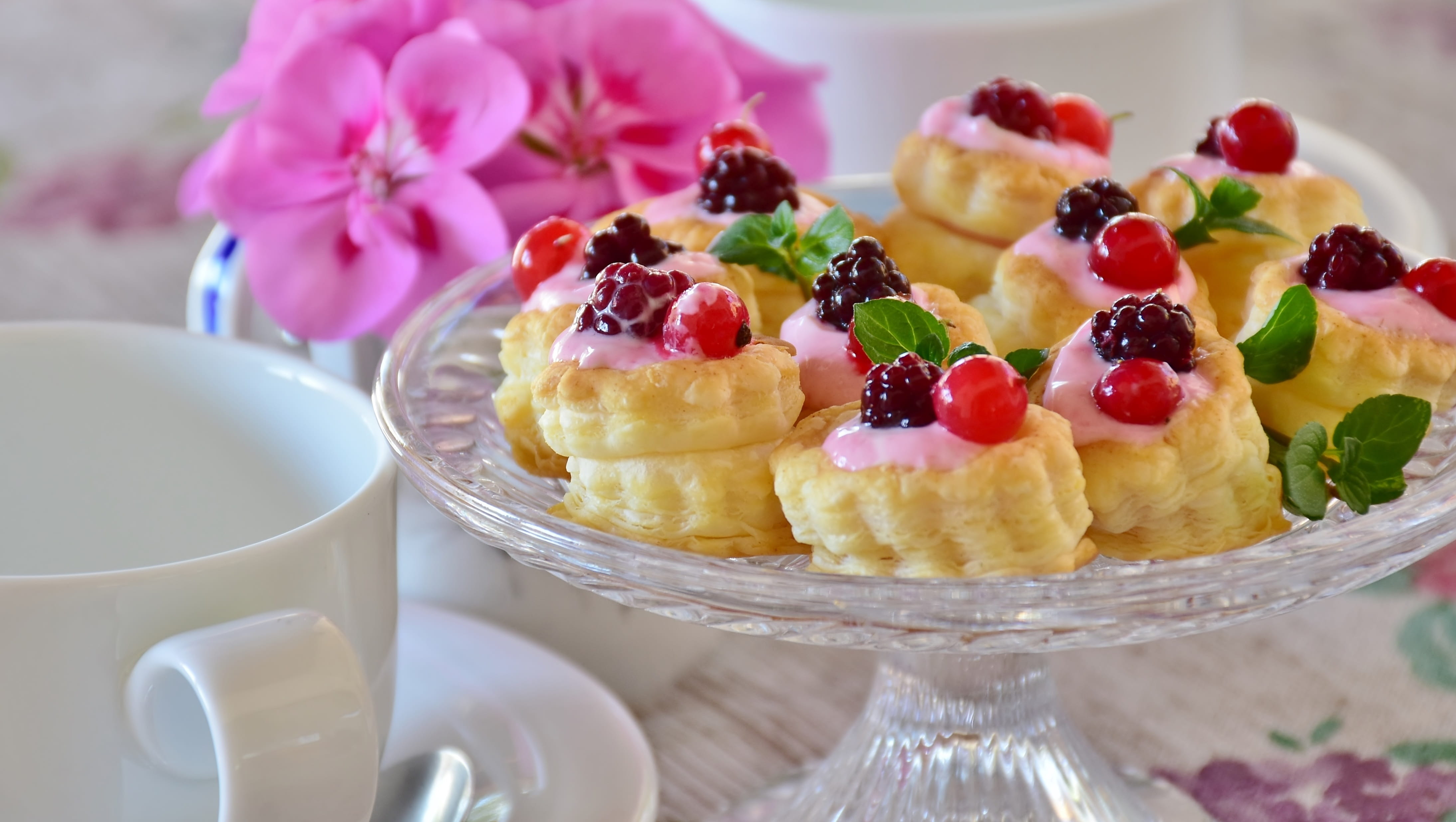 dessert, puff pastry, quark cream, cover, breakfast, 4K, cake, bowl, homemade, sweet food, fruit, coffee time, glass, indulgence, berries, celebrate, invitation, HD Wallpaper