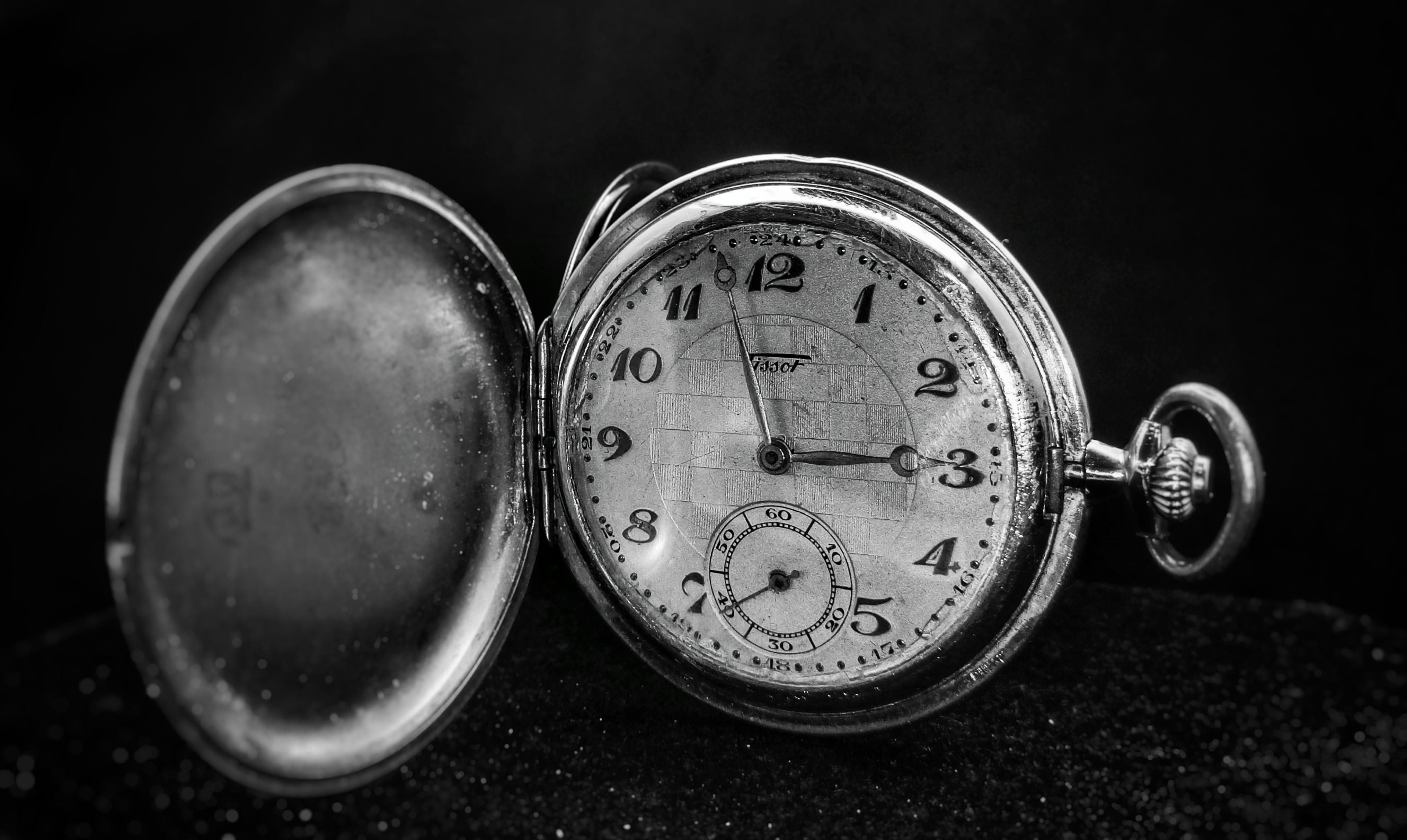 product, fashion, shape, style, circle, photography, studio shot, expensive, time, decor, close-up, dial, beautiful, precious, indoors, retro styled, black background, HD Wallpaper