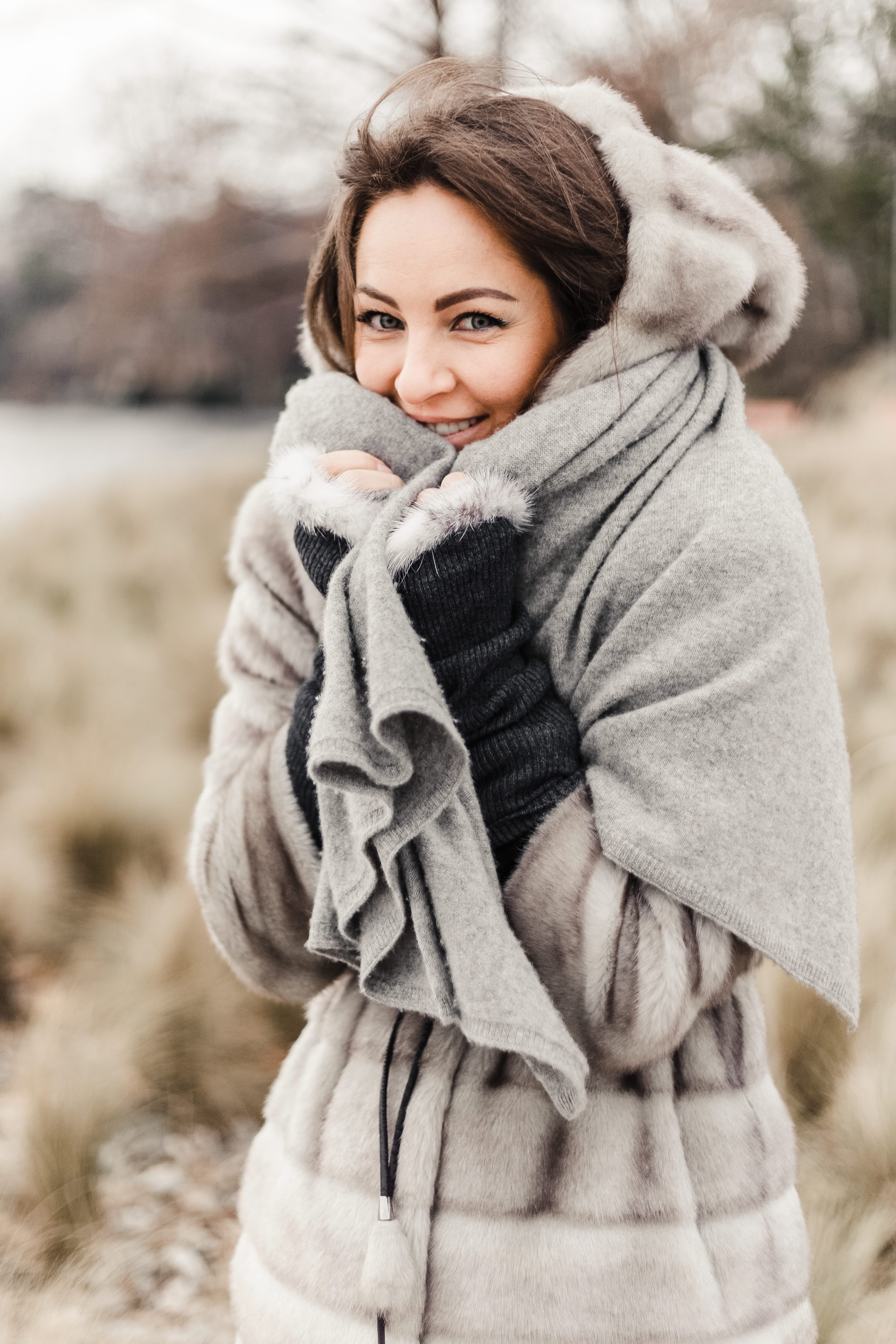 looking at camera, female, fur coat, real people, photoshoot, 5K, beautiful, wearing, model, winter, focus on foreground, women, beauty, smiling, adult, Phone HD Wallpaper