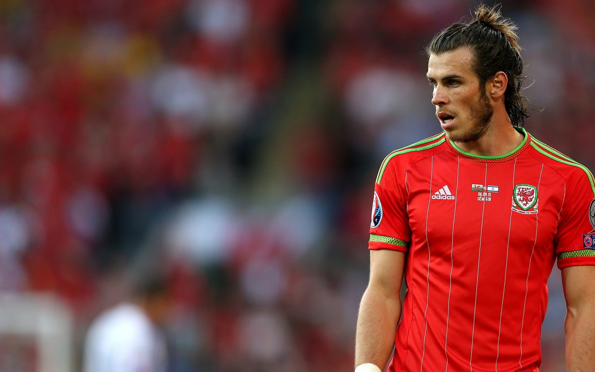 bale, clothing, footballer, confidence, soccer, copy space, gareth, young men, welsh, red, day, occupation, standing, focus on foreground, one person, looking, HD Wallpaper