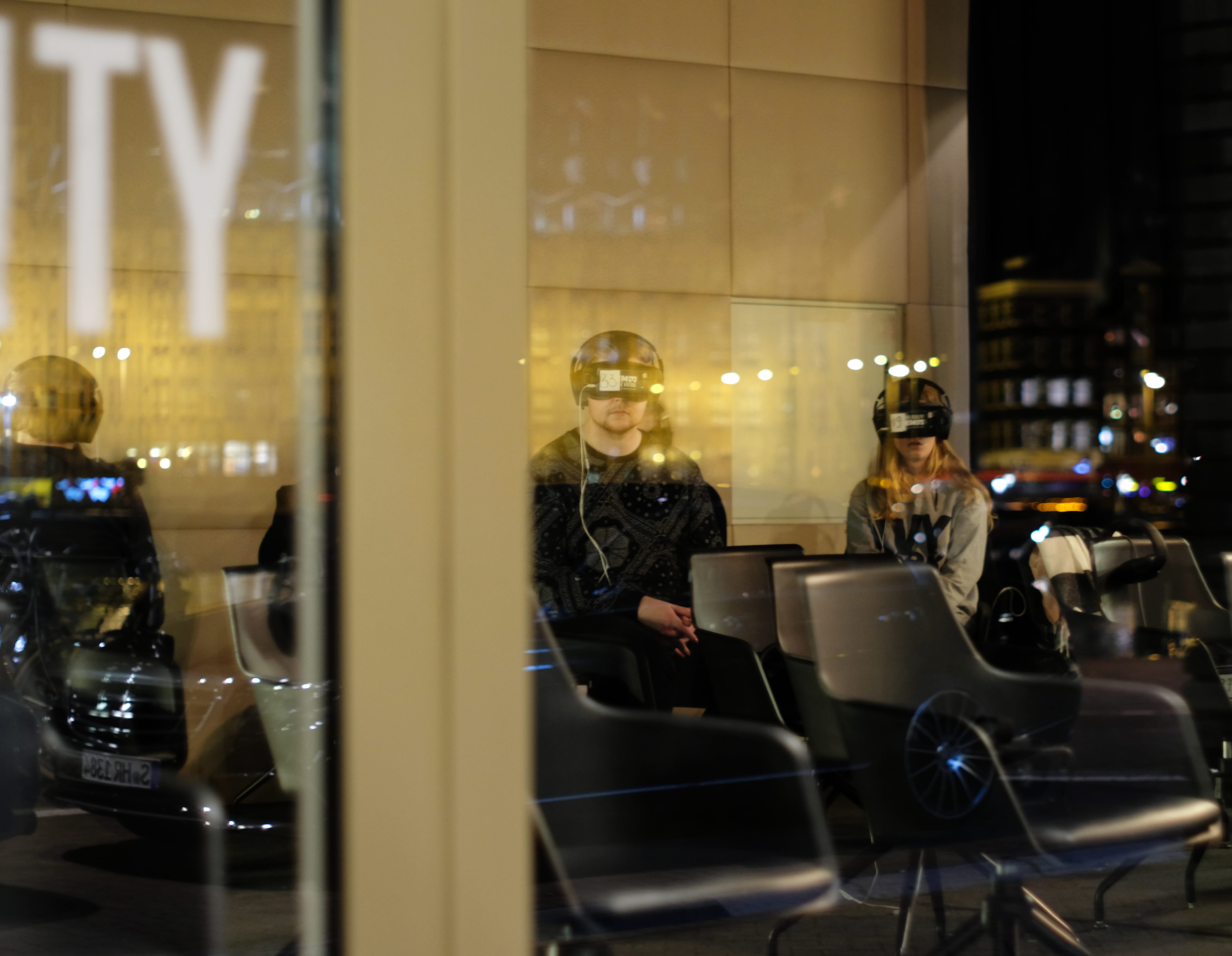 virtualis, window, sitting, indoors, architecture, table, real people, glass - material, chair, night, illuminated, people, virtual reality, reality, adult, HD Wallpaper
