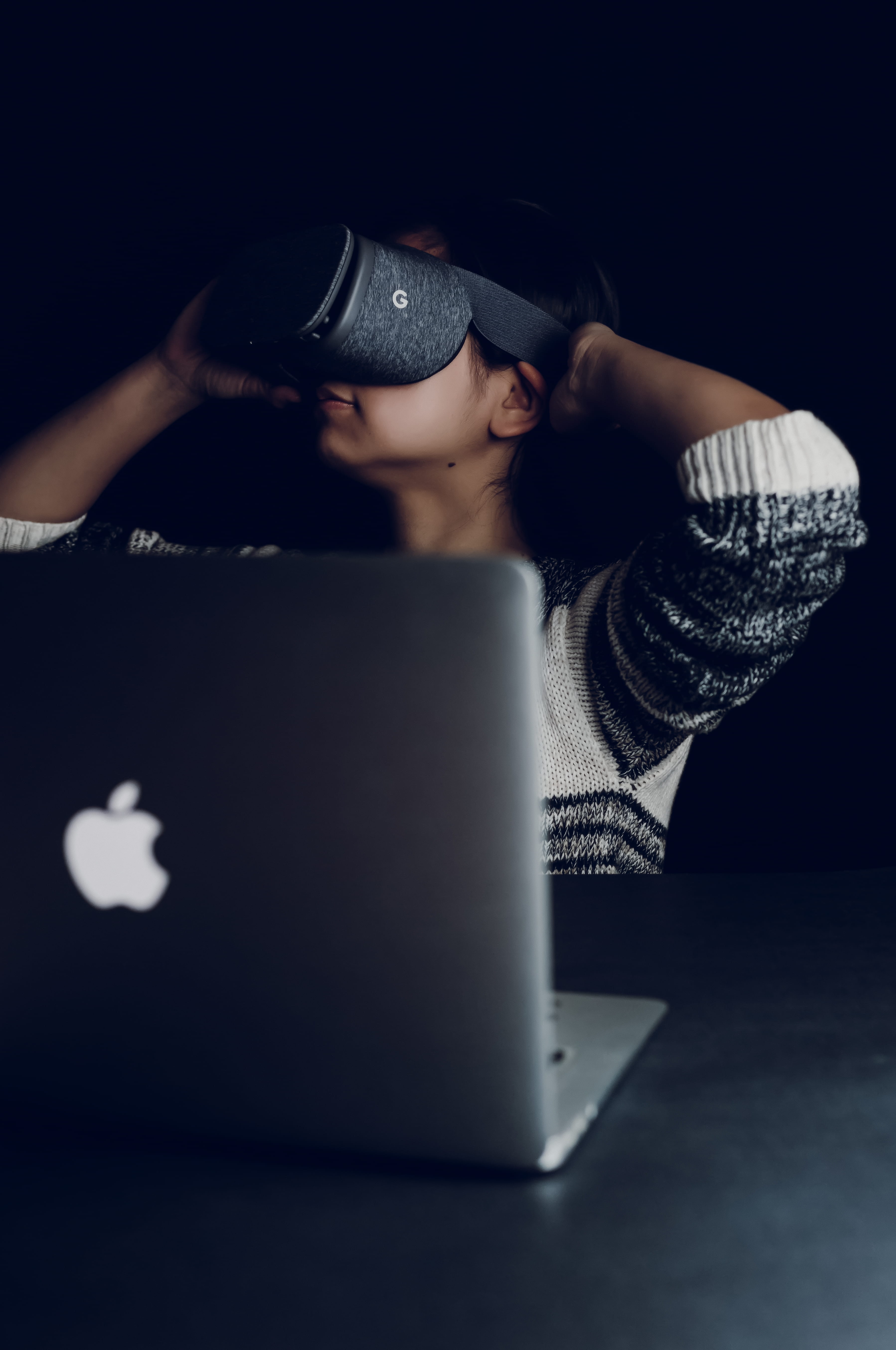 women, facing, one person, casual clothing, indoors, using laptop, sitting, computer, lifestyles, hat, connection, 5K, black background, technology, laptop, Phone HD Wallpaper