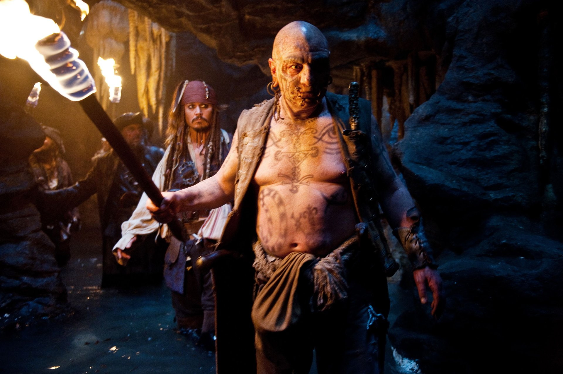 indoors, Pirates of the Caribbean: On Stranger Tides, spirituality, built structure, religion, male likeness, statue, building, architecture, representation, HD Wallpaper
