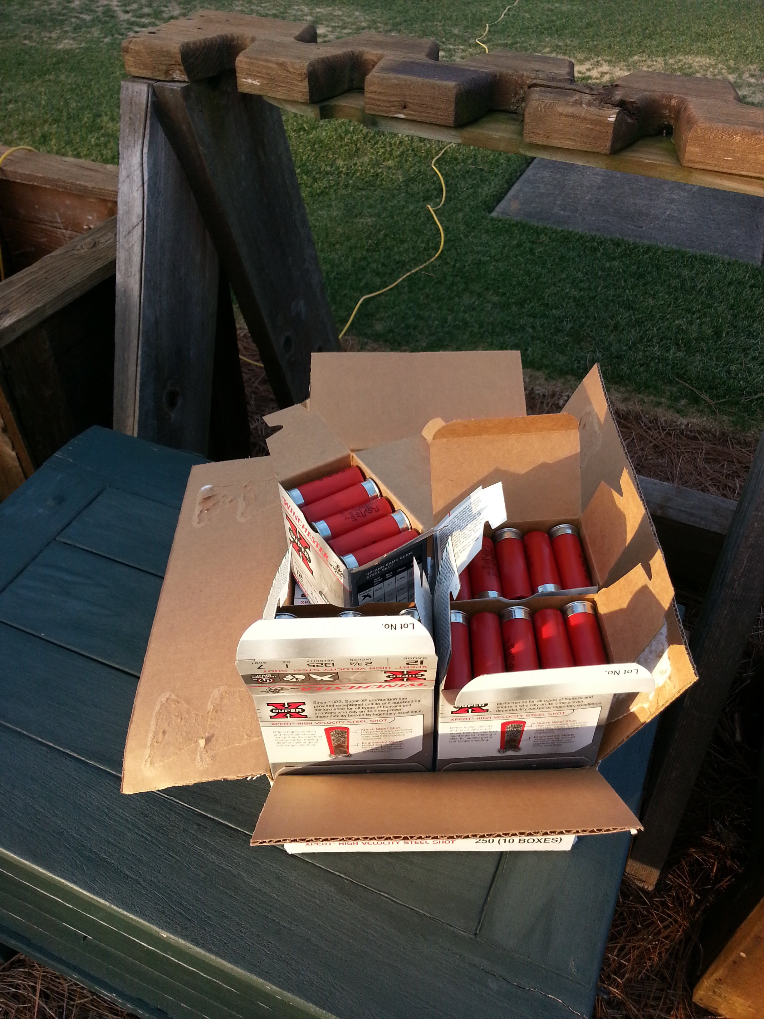 sports recreation, publication, day, shotguns, shooting, wood - material, shotgun, box - container, ammunition, outdoors, still life, sunlight, container, Phone HD Wallpaper